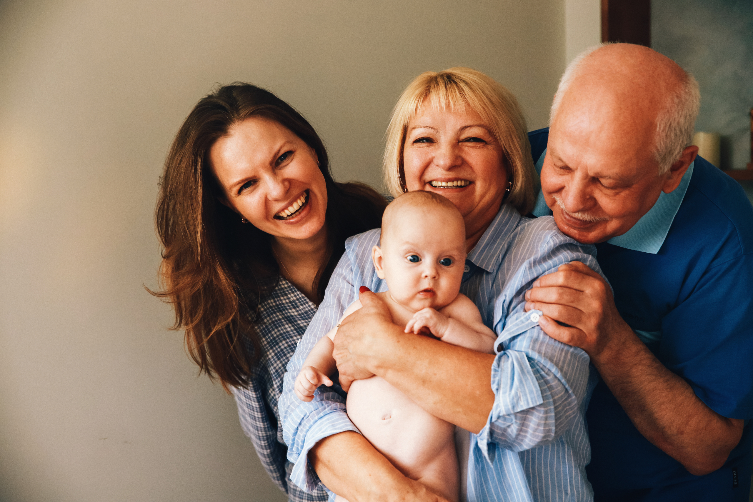 Константин Юлия и маленькая Софи. Детский и семейный фотограф в Москве Алёна Шестунова