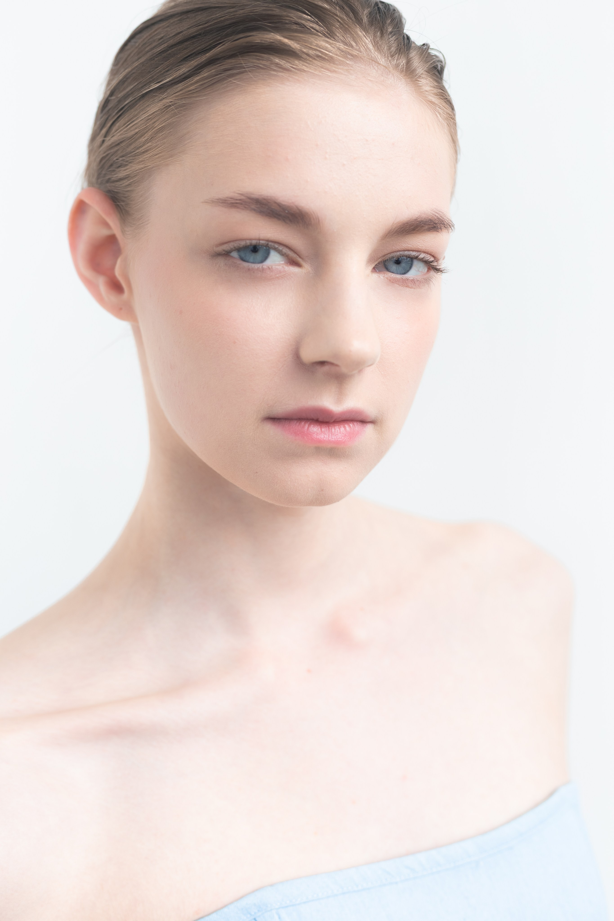 Sonya F. Modeling agency TM MODELS