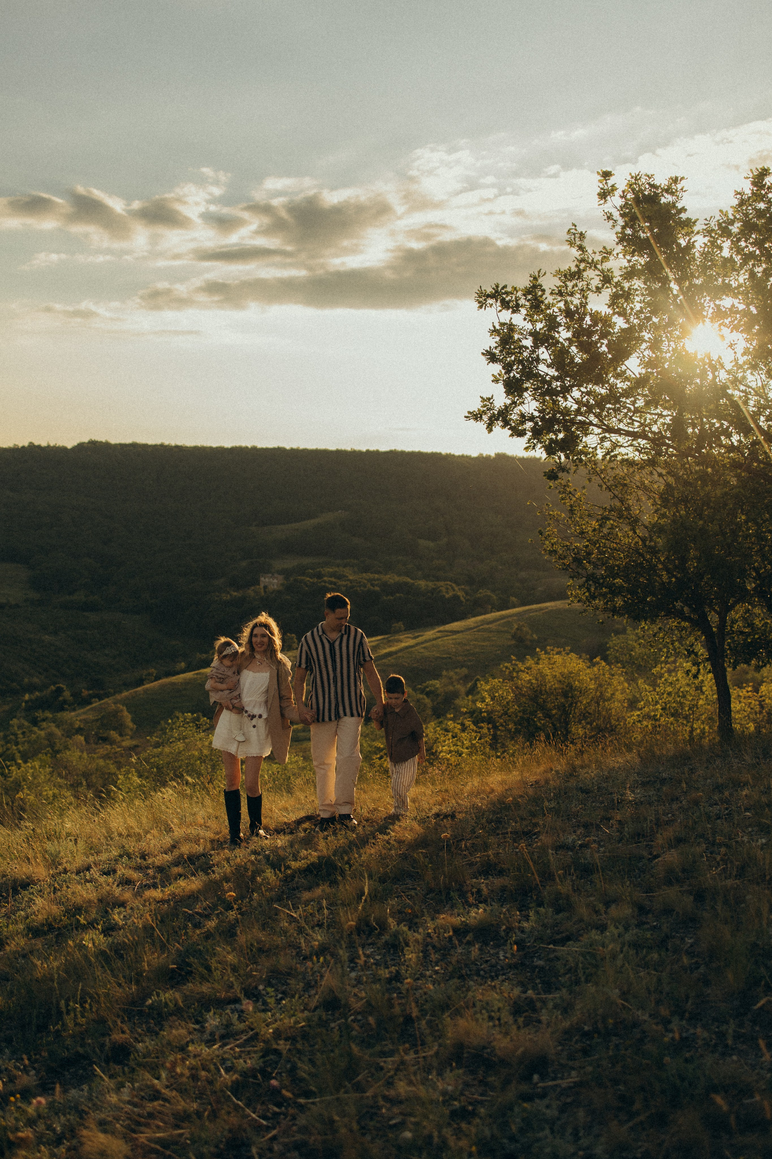 Счастливые моменты детства. Фотокарточки о вас и о большой любви!