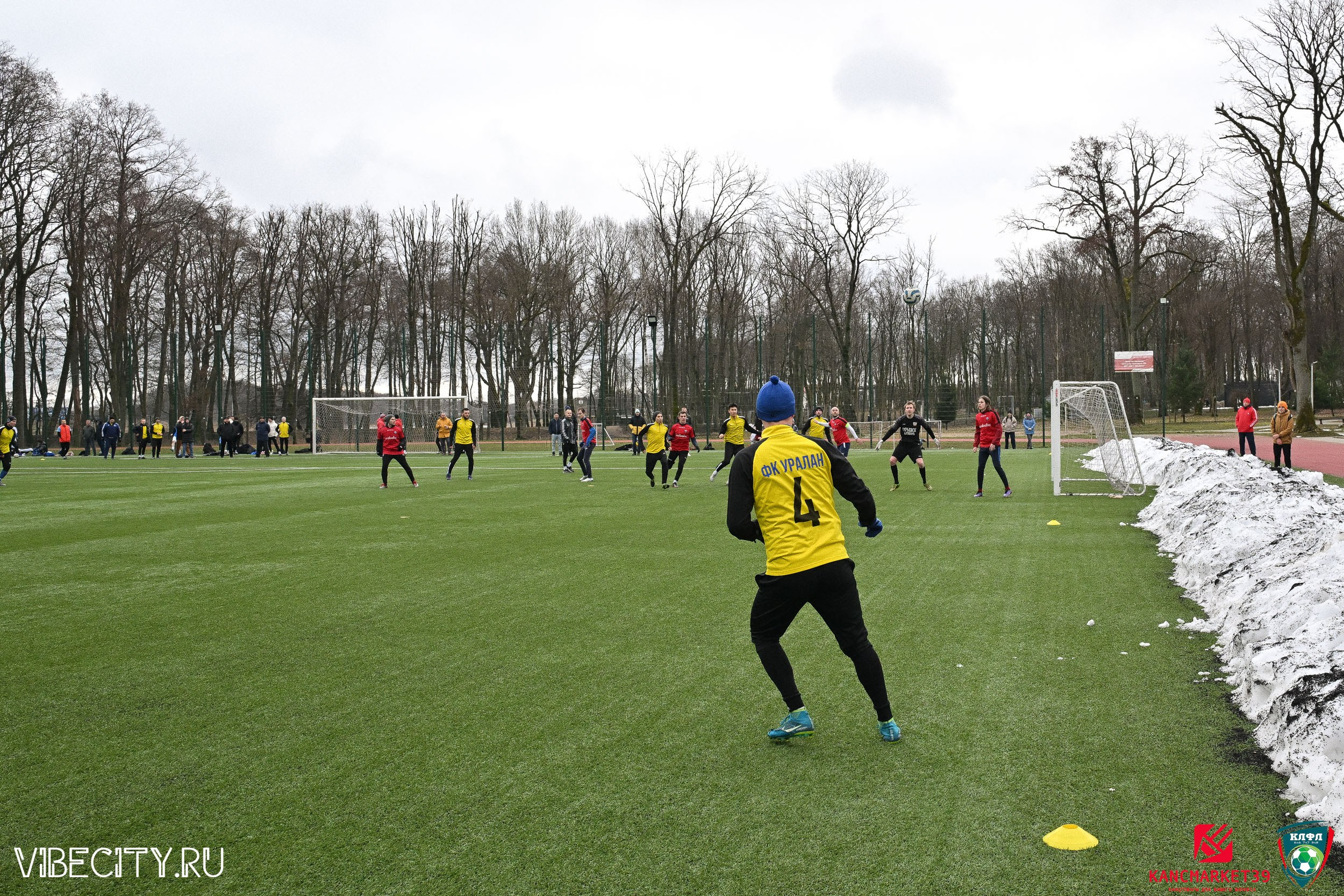 XX ЧЕМПИОНАТ КАЛИНИНГРАДСКОЙ ЛФЛ КАНЦМАРКЕТ39 сезона 2024–2025 гг. VIBECITY.RU Вайб Сити Ру Фоторепортажи Фотоотчеты Калининград