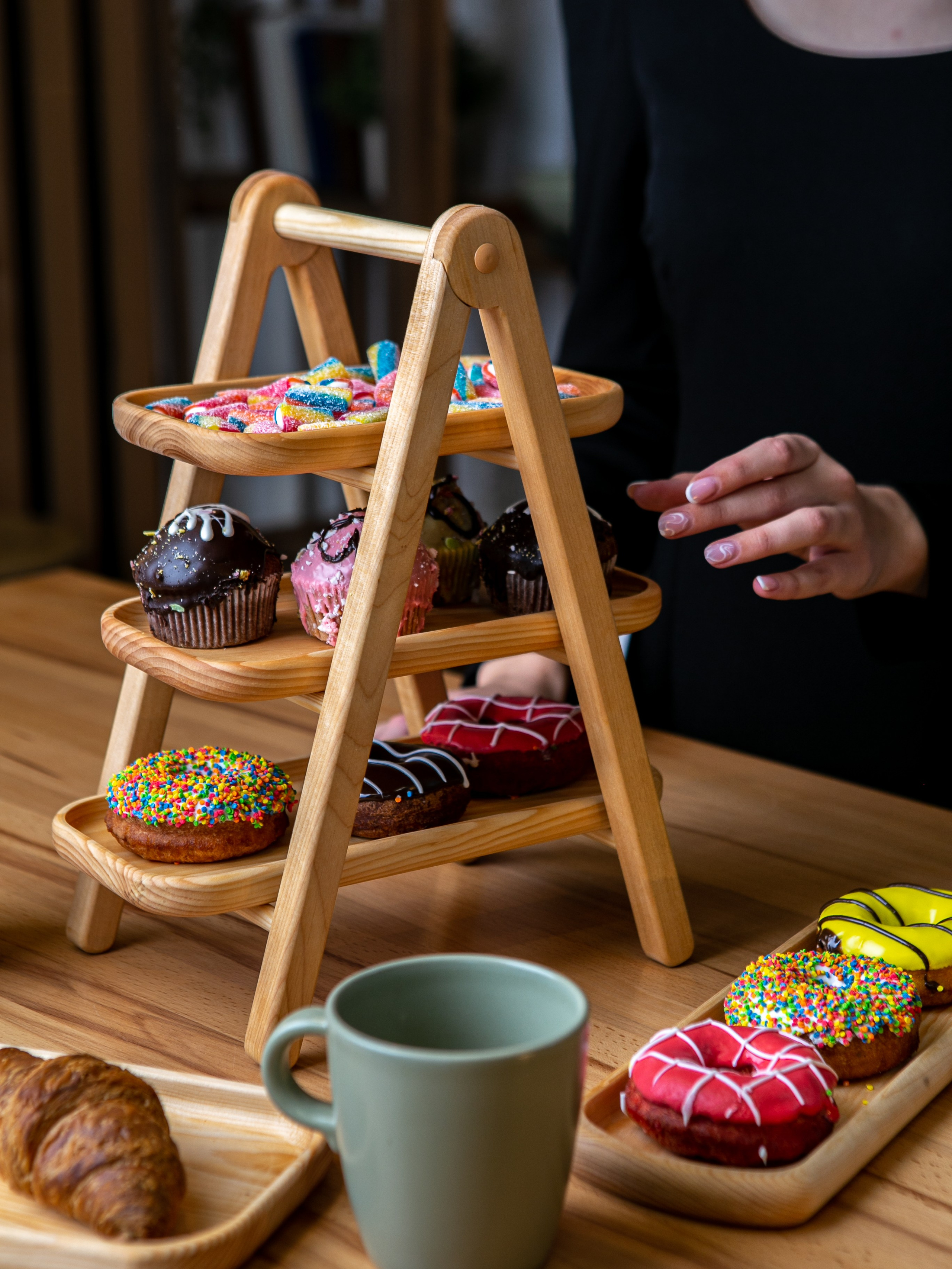 Подносы и этажерки. Контент фотограф, съемка для маркетплейсов, фуд съемка и репортажи в Новосибирске Ралия Галеева