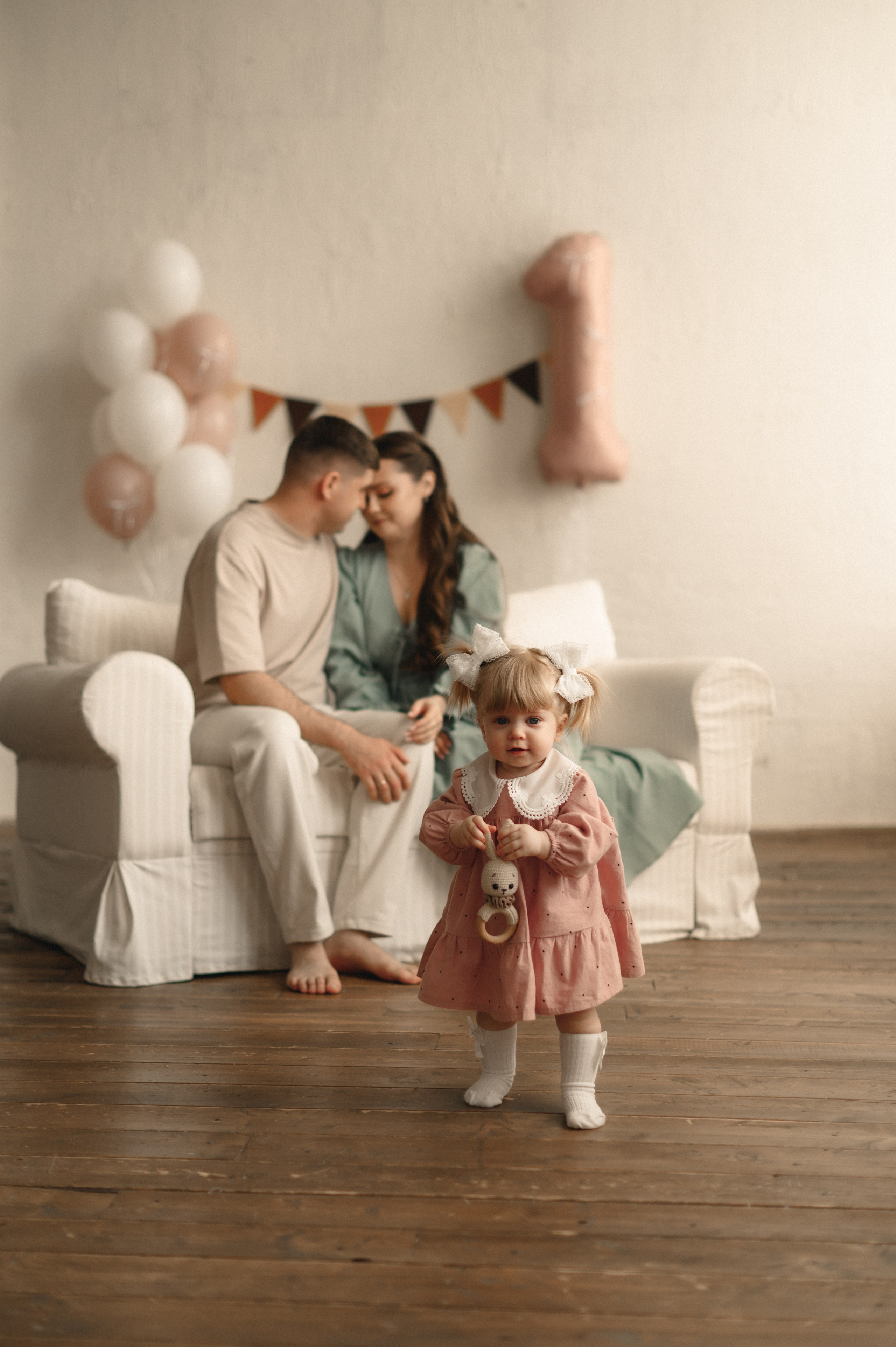 Годик Аделине. Студийная съёмка. Семейный фотограф в г. Ставрополь, Сорокина Мария