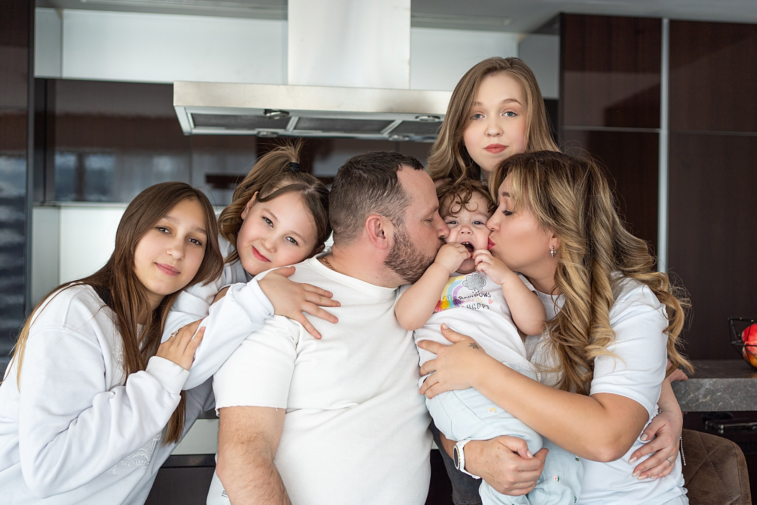 Четыре доченьки. Главная