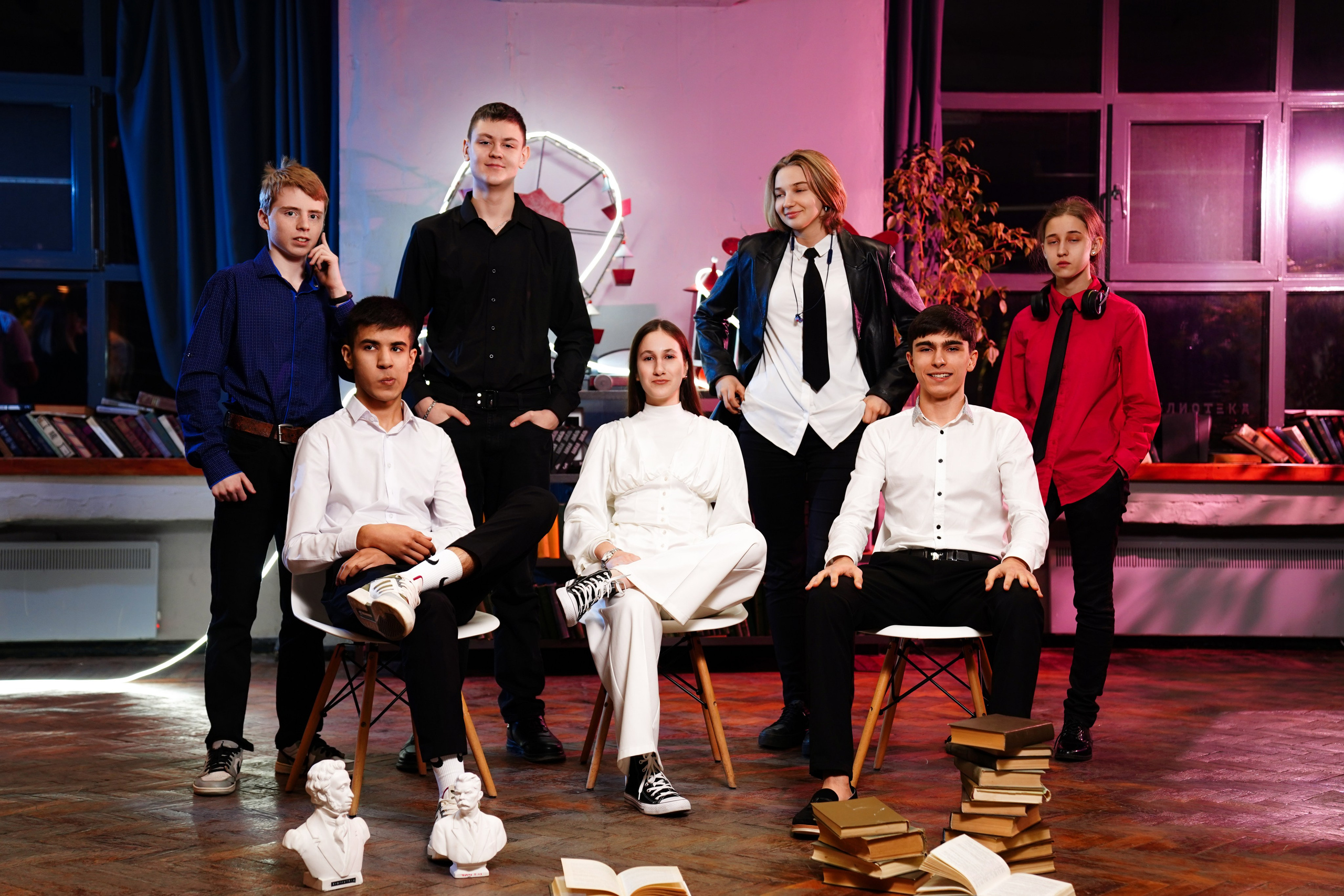 Съемка в библиотеке Лофт. MEMENTO.Выпускные альбомы, школьные, юбилейные и другие книги. Ростов-на-Дону