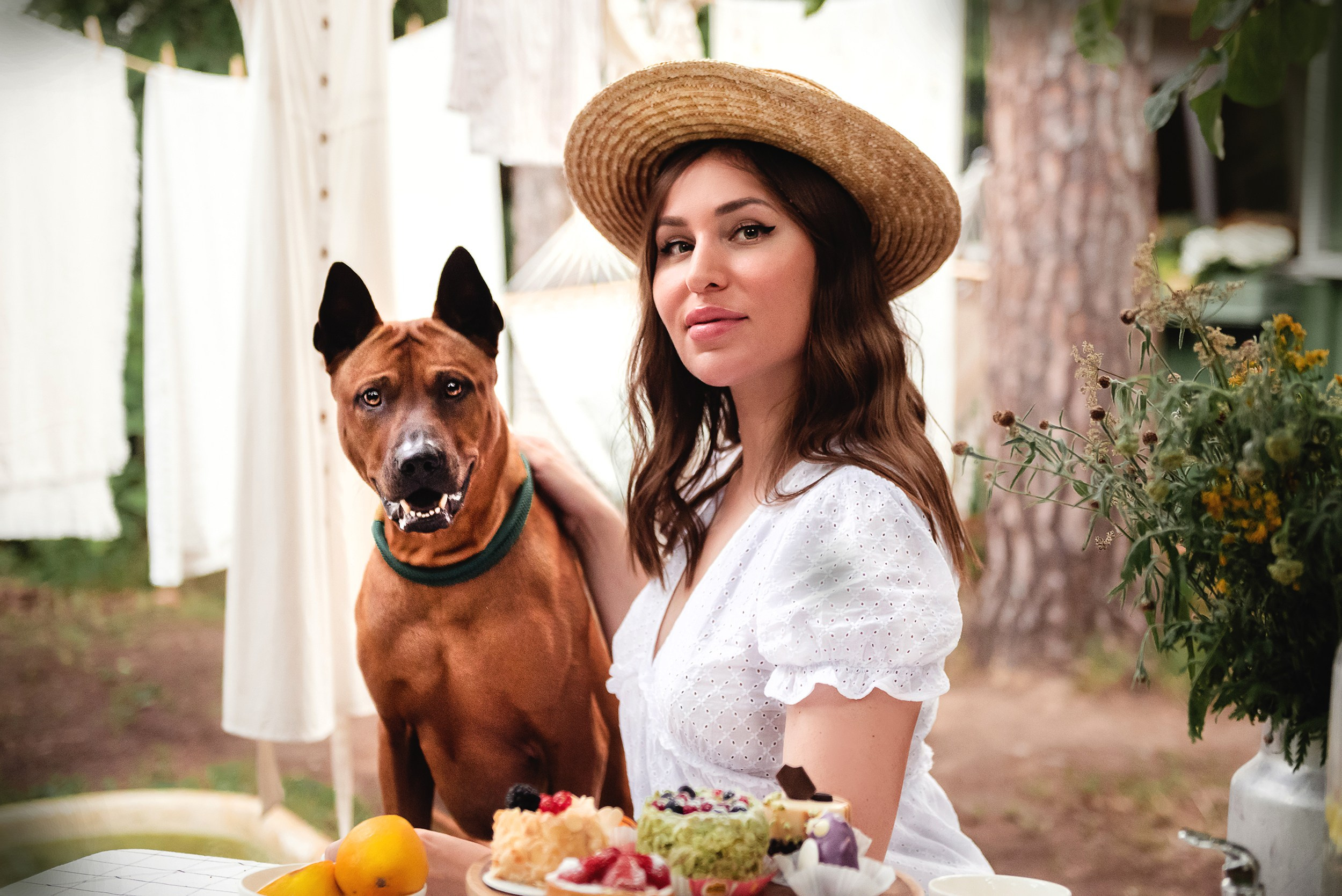 Оксана и Зевс на даче. Семейный Фотограф в Москве Ирина Хохлова