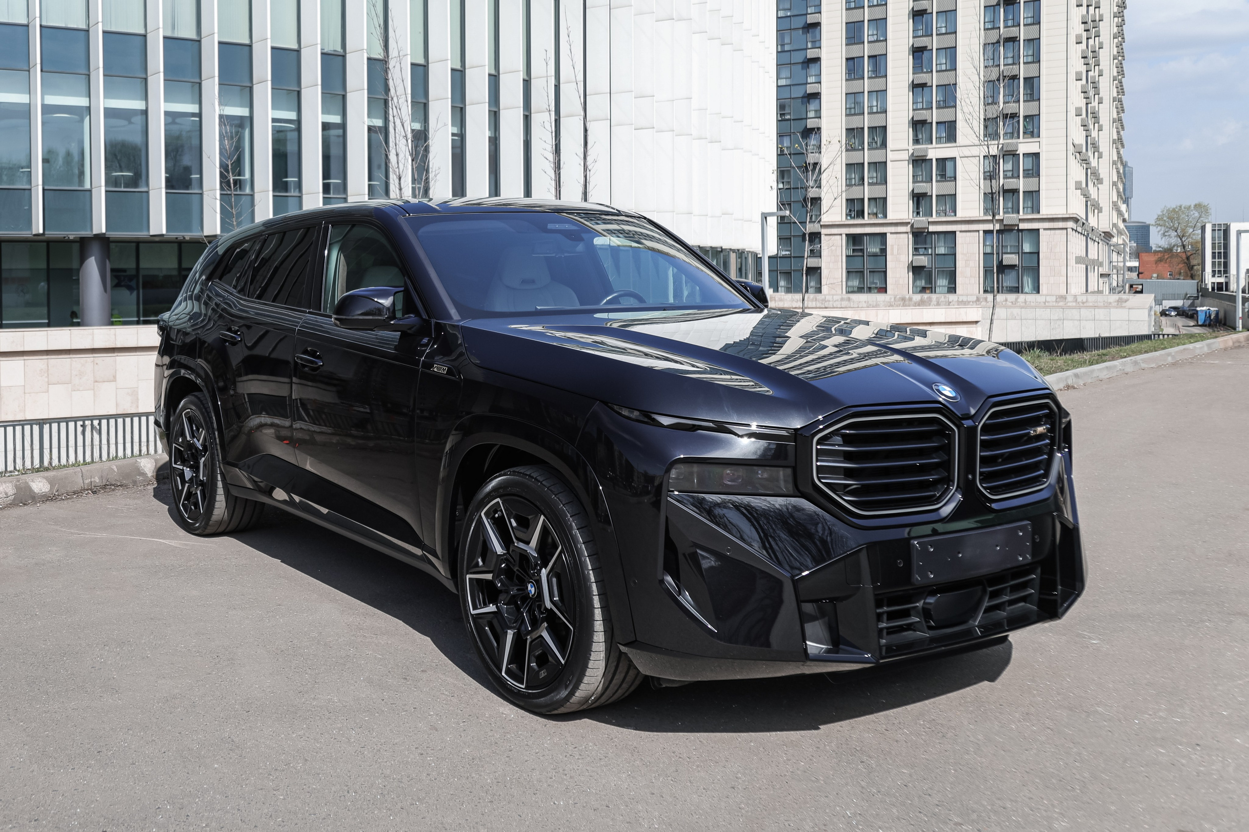 2024 BMW XM. Mixturecaptures