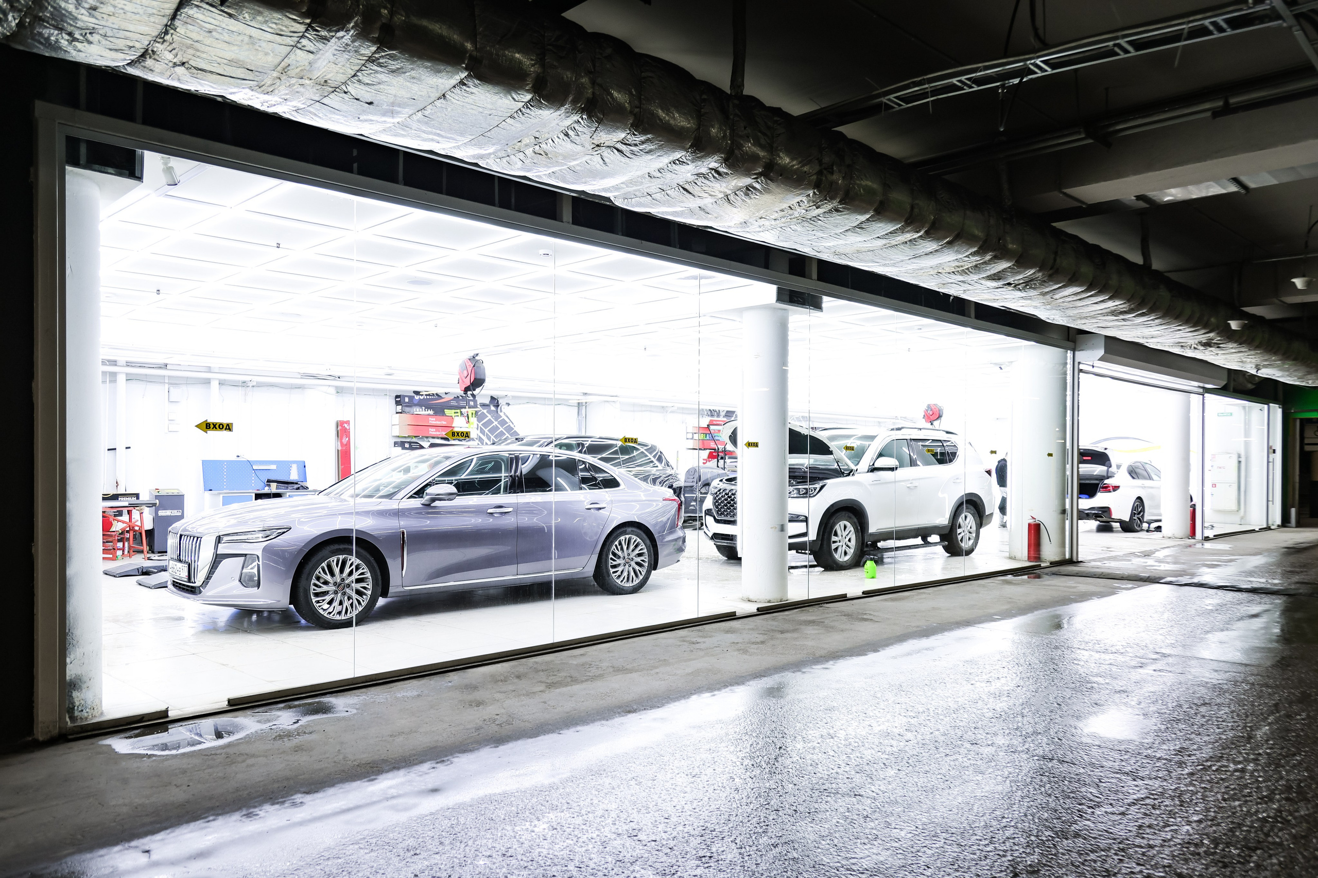 LUXE AUTO DETAILING. Mixturecaptures