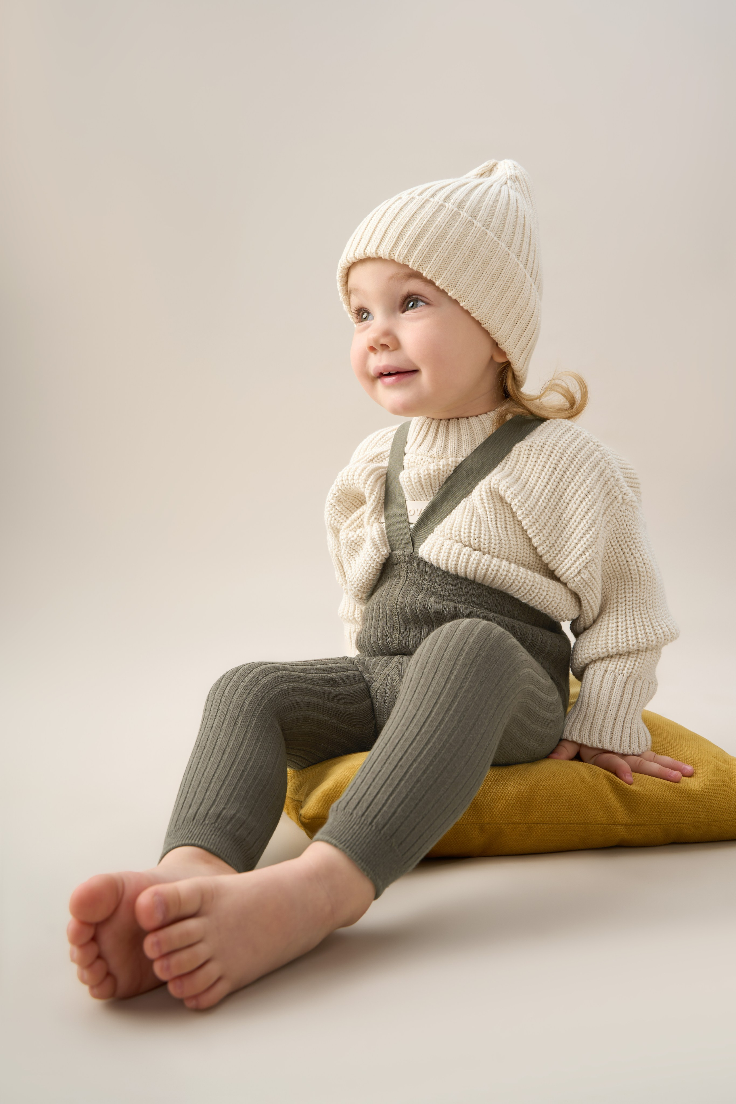 "Профессиональная детская фотосъемка для семейных портретов и воспоминаний""Высококачественная детская съемка новорожденных и малышей в студии""Рекламная детская фотосъемка для альбомов и подарков""Студийная детская съемка с креативными декорациями и позами""Коммерческая детская фотосъемка для маркетинга детских товаров""Фотография детской съемки с акцентом на эмоции и улыбки""Семейная детская съемка для портфолио и социальных сетей""Профессиональная детская фотосъемка с мягким освещением""Рекламные фото детской съемки для сайтов и брошюр""Высокоточная детская съемка для воспоминаний и презентаций""Детская фотосъемка высокого разрешения для семейных альбомов""Коммерческая детская съемка с фокусом на радость и развитие""Студийная фотосъемка детской съемки для брендов и маркетинга""Фотографии детской съемки для подарков и увеличения клиентов""Профессиональная детская съемка для каталогов и семейных историй" "Профессиональная каталожная фотосъемка товаров для e-commerce и интернет-магазинов""Высококачественная каталожная съемка одежды и аксессуаров с белым фоном""Рекламная каталожная фотосъемка для маркетинга продуктов и брендов""Студийная каталожная съемка с детальной проработкой текстур и материалов""Коммерческая каталожная фотосъемка для каталогов и онлайн-платформ""Фотография каталожной съемки с акцентом на дизайн и презентацию товаров""Предметная каталожная съемка для увеличения продаж в e-commerce""Профессиональная каталожная фотосъемка с использованием студийного освещения""Рекламные фото каталожной съемки для сайтов и социальных сетей""Высокоточная каталожная съемка товаров для презентаций и брошюр""Каталожная фотосъемка высокого разрешения для онлайн-магазинов""Коммерческая каталожная съемка с фокусом на качество и детализацию""Студийная каталожная фотосъемка для брендов и ритейла""Фотографии каталожной съемки для маркетинговых кампаний""Профессиональная каталожная съемка для каталогов и увеличения конверсии"