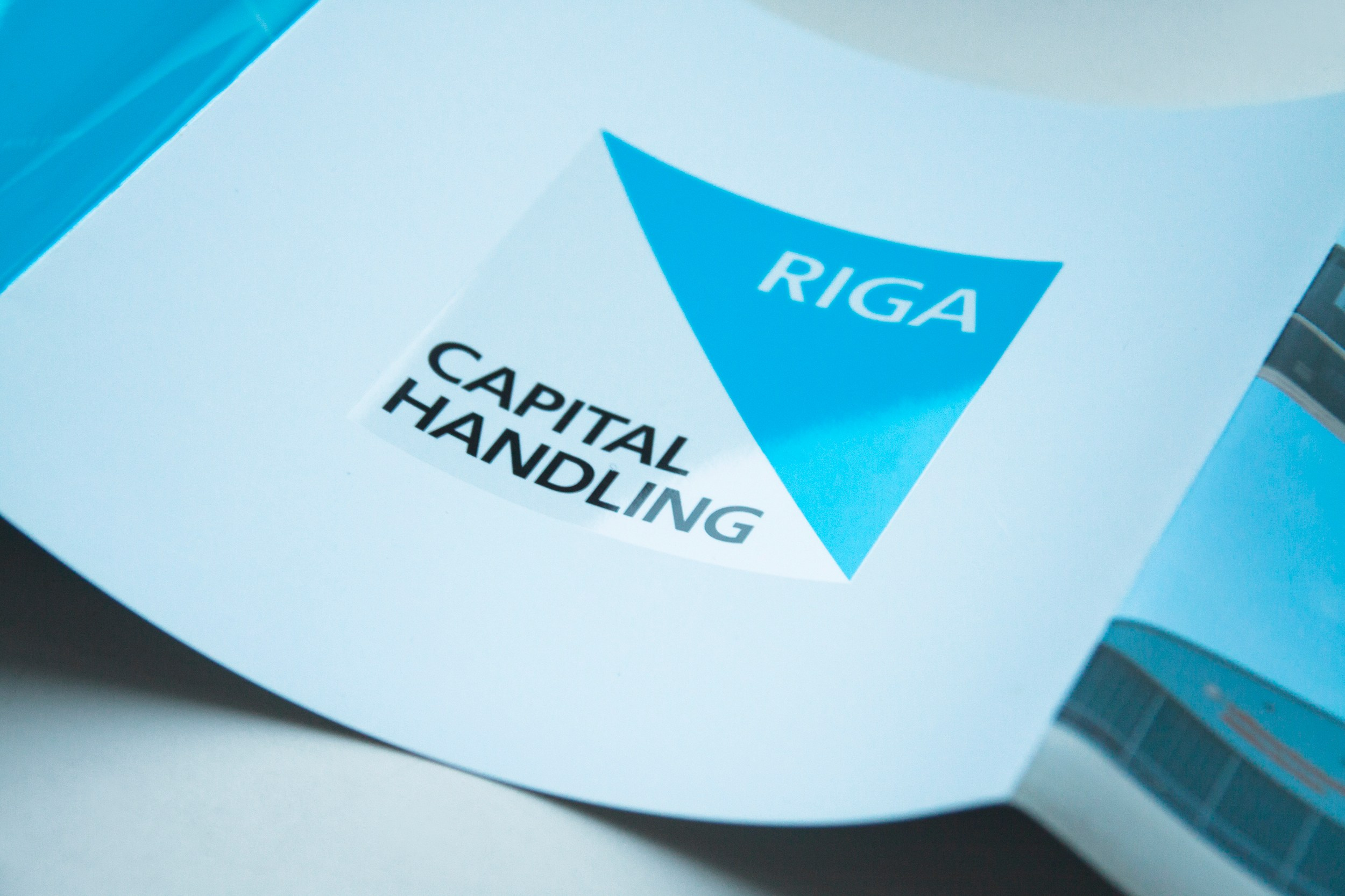 Графический дизайнер Москва