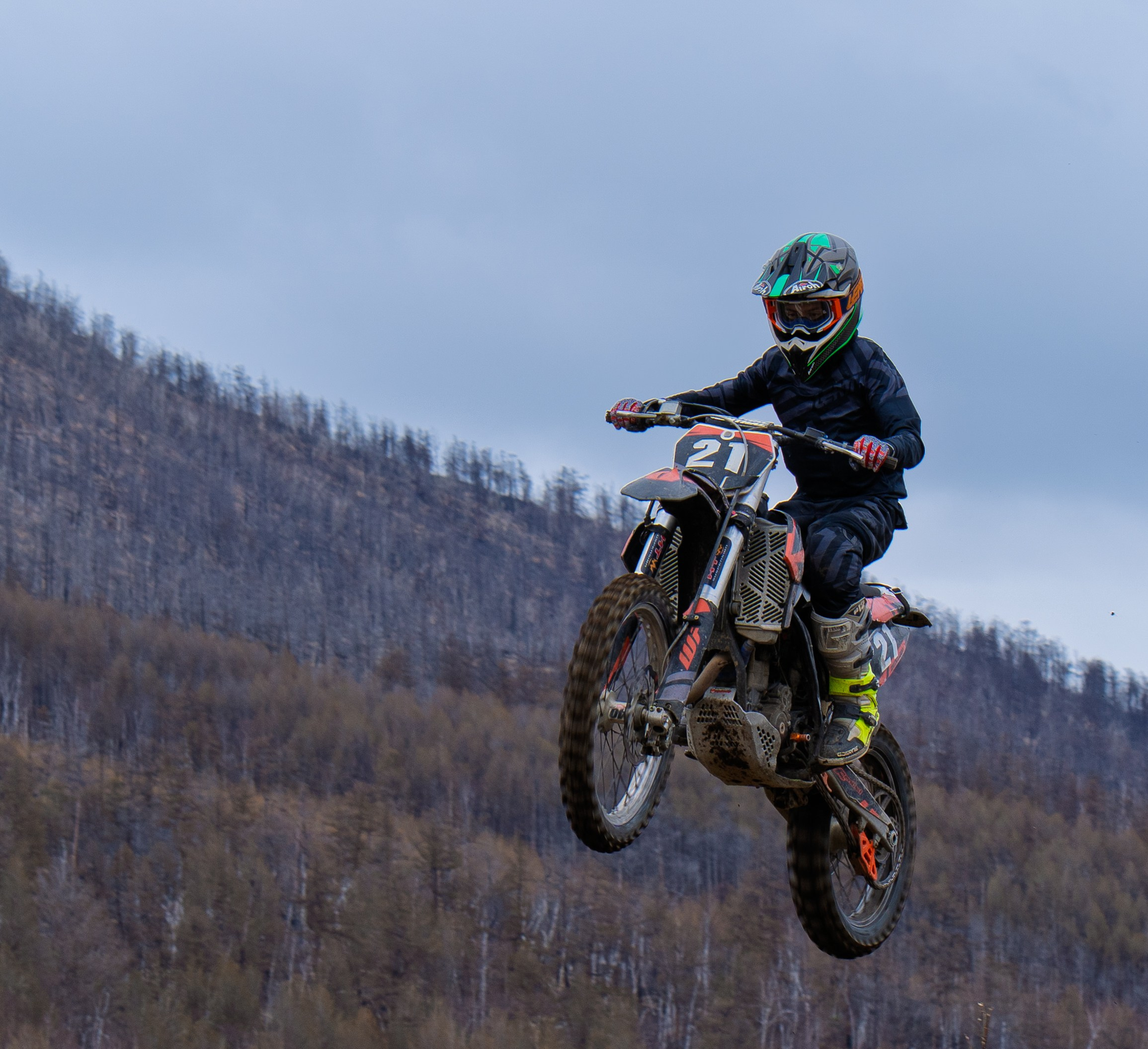 Мотогонки Эссо май 2025. Фотограф Ворошилов Дмитрий. Эссо. Камчатка