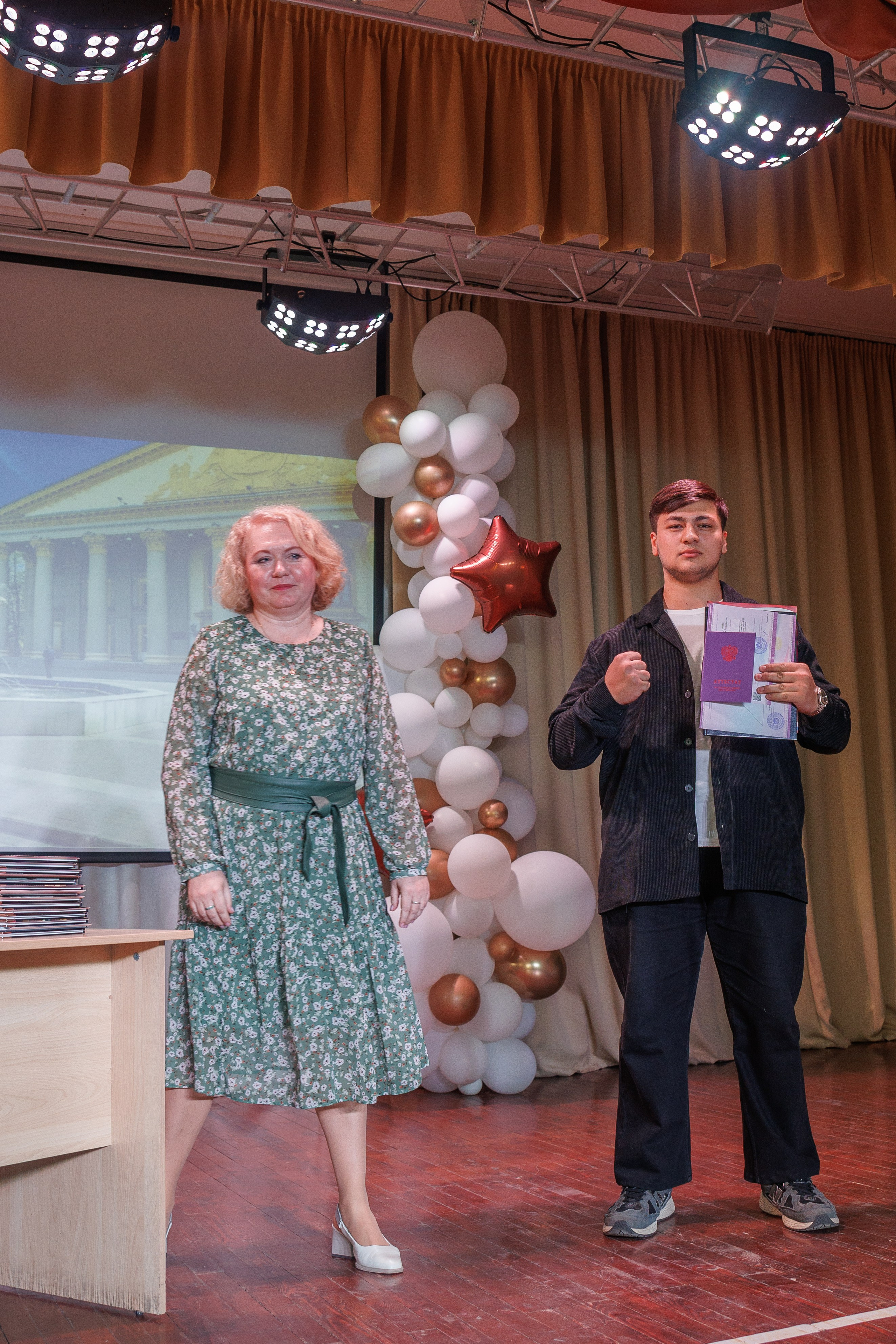 Вручение аттестатов. Свадебный и семейный фотограф в Новосибирске Ирина Дорошкова