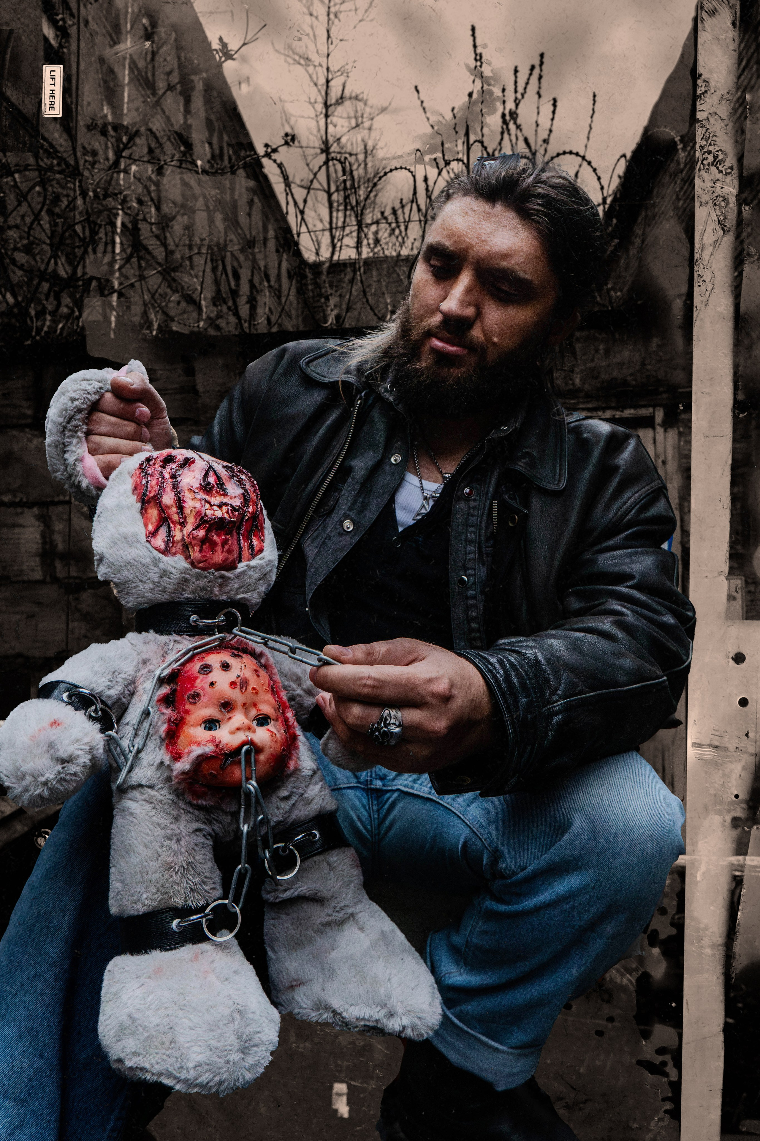 Не детские игрушки. ОЧЕНЬ ПЛОХОЙ ФОТОГРАФ