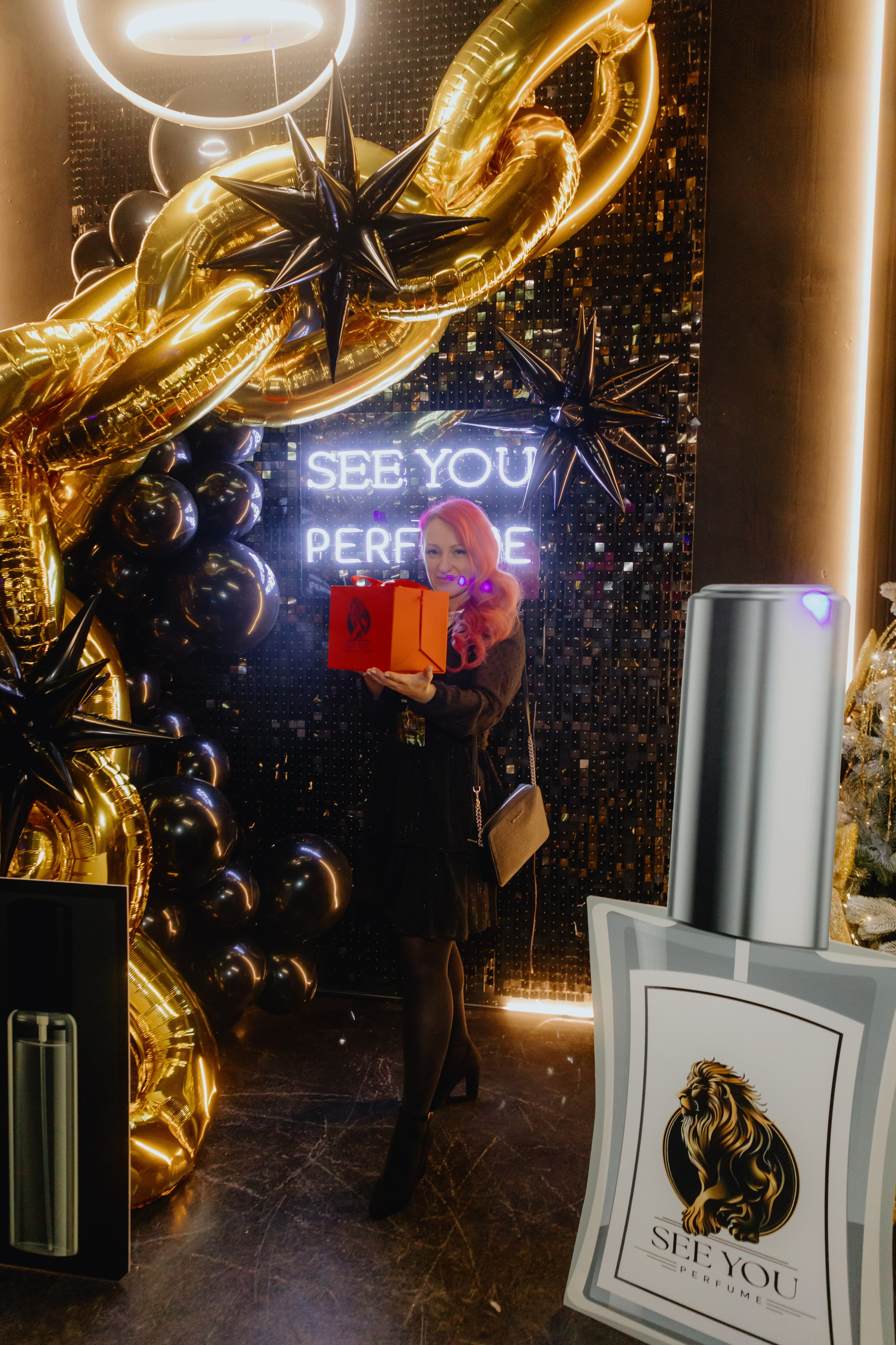 See `You Perfume. Фотограф в Москве и Санкт-Петербурге Дарина