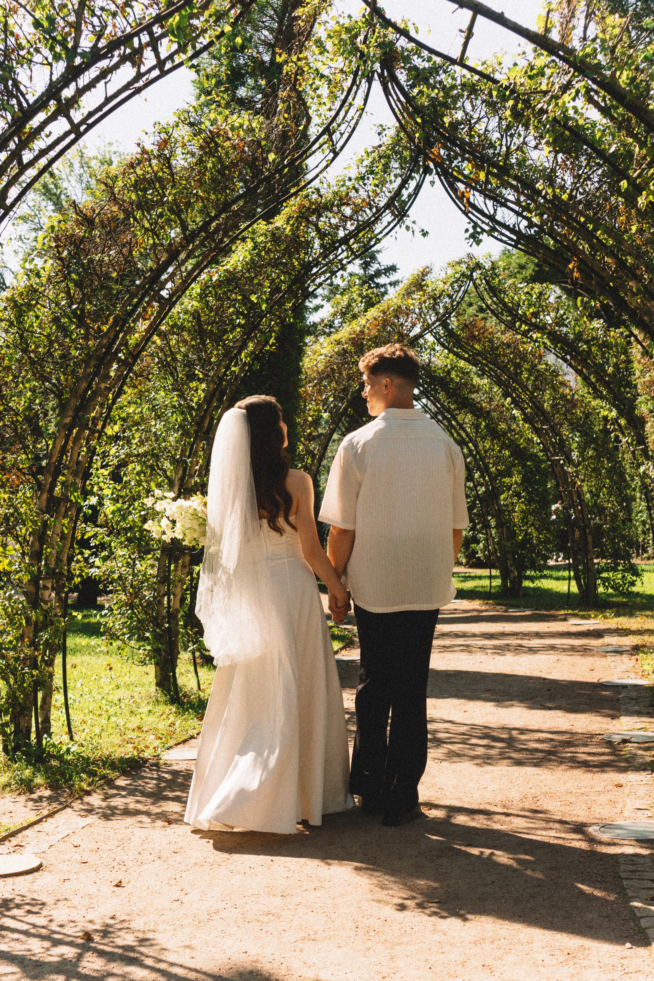 СВАДЕБНАЯ СЬЕМКА В ПЕТЕРГОФЕ И СЬЕМКА РЕПОРТАЖА В ЗАГСЕ ПЕТЕРГОФА. Профессиональный фотограф, Санкт-Петербург — Виктория Богомолова