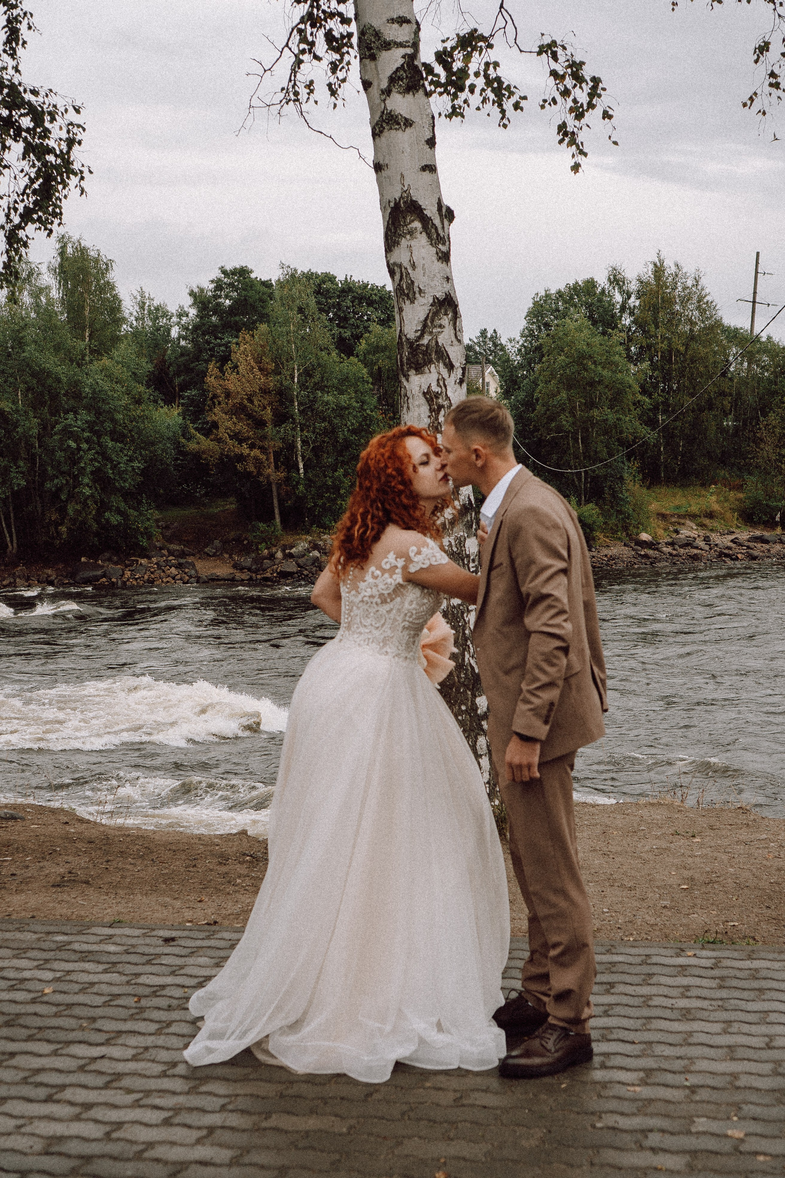 СВАДЕБНАЯ ФОТОСЕССИИЯ ПАРЫ В ГОРОДЕ ПРИОЗЕРСК В СОСНОВОМ ЛЕСУ И С ПИКАПОМ. Профессиональный фотограф, Санкт-Петербург — Виктория Богомолова