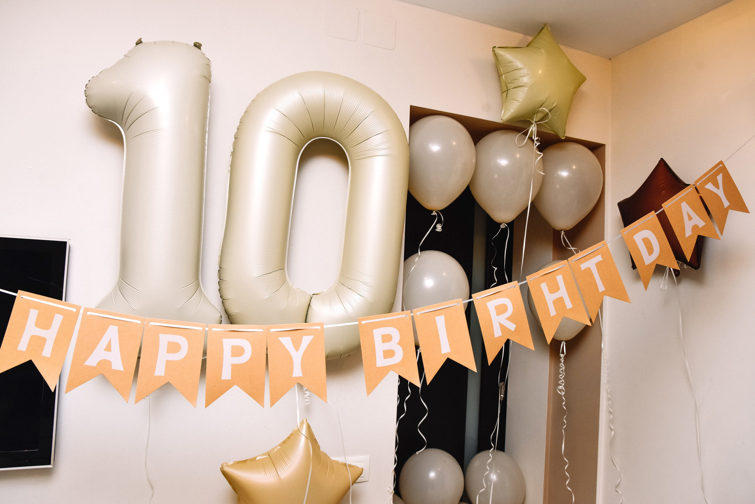 Полине 10 лет