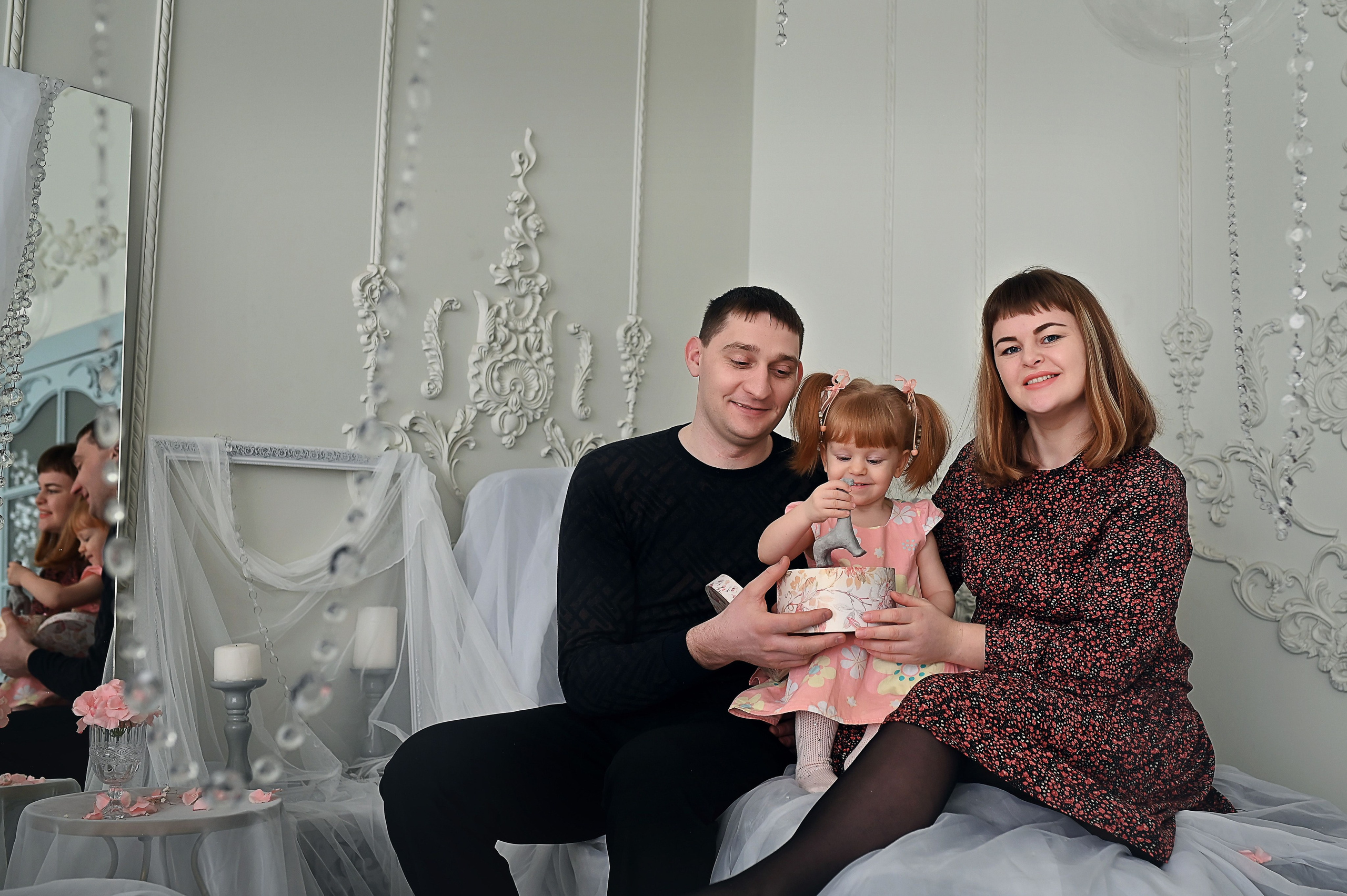 Аня, Алексей и Катюша. Фотографы крещения/венчания  Красноярск Татьяна и Вячеслав Переваловы