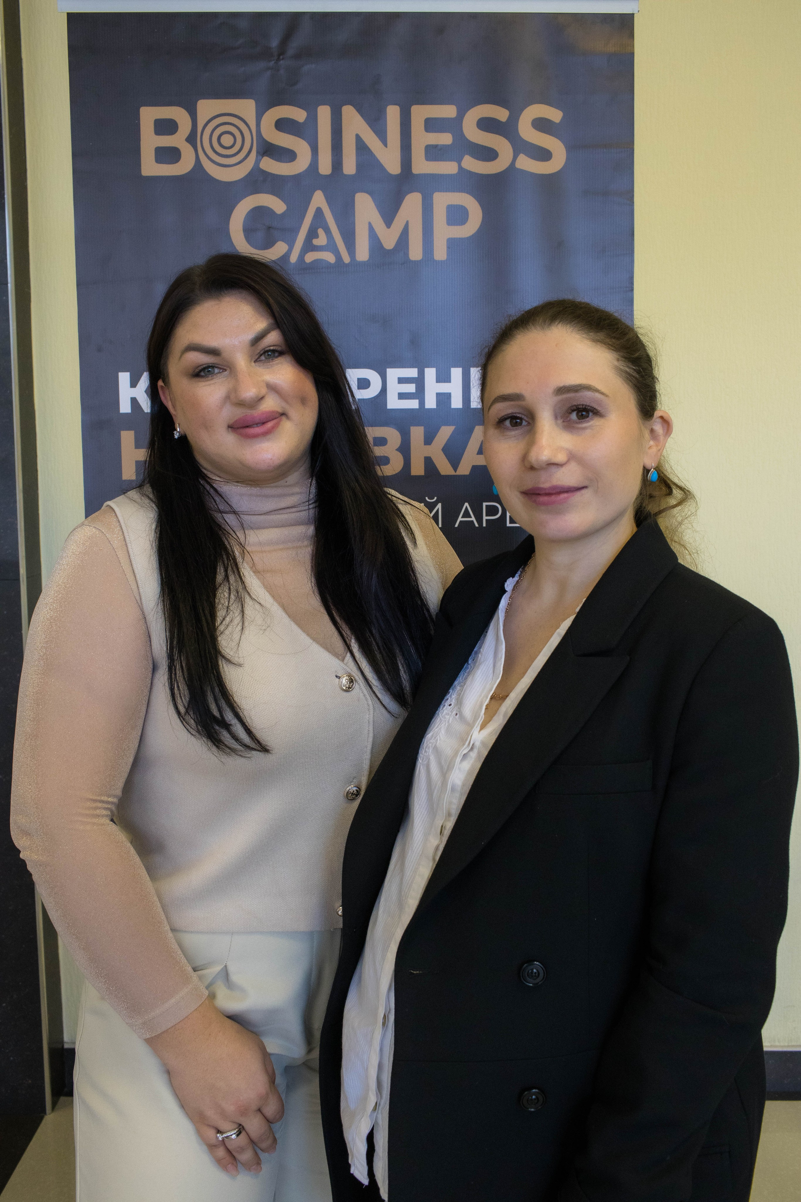 КОНФЕРЕНЦИЯ ПО ПОСУТОЧНОЙ АРЕНДЕ. Медиапродюсер, фотограф в Минеральных Водах —Виктор Холодов