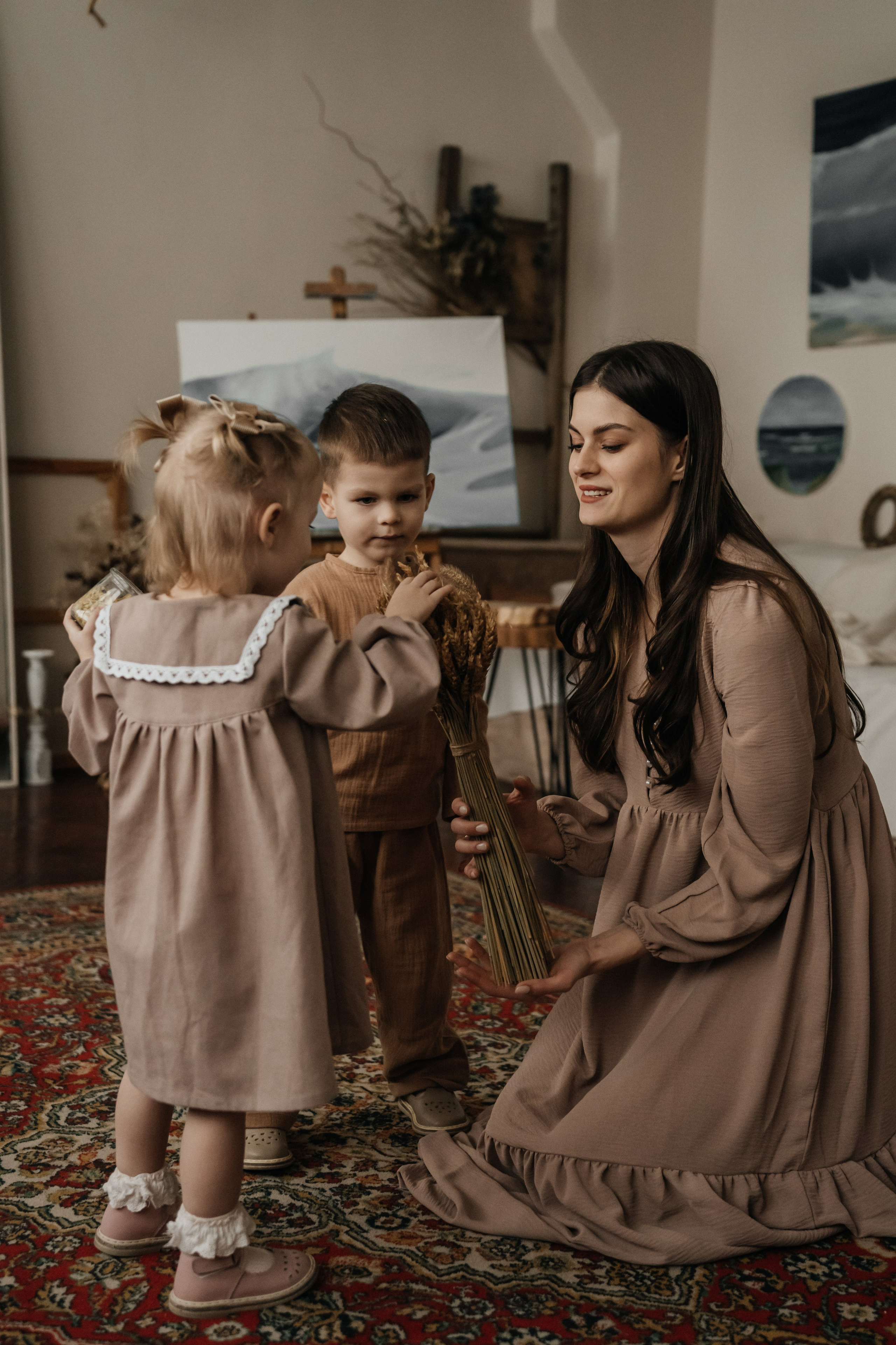 В мастерской. Ваш фотограф Вика Артемова