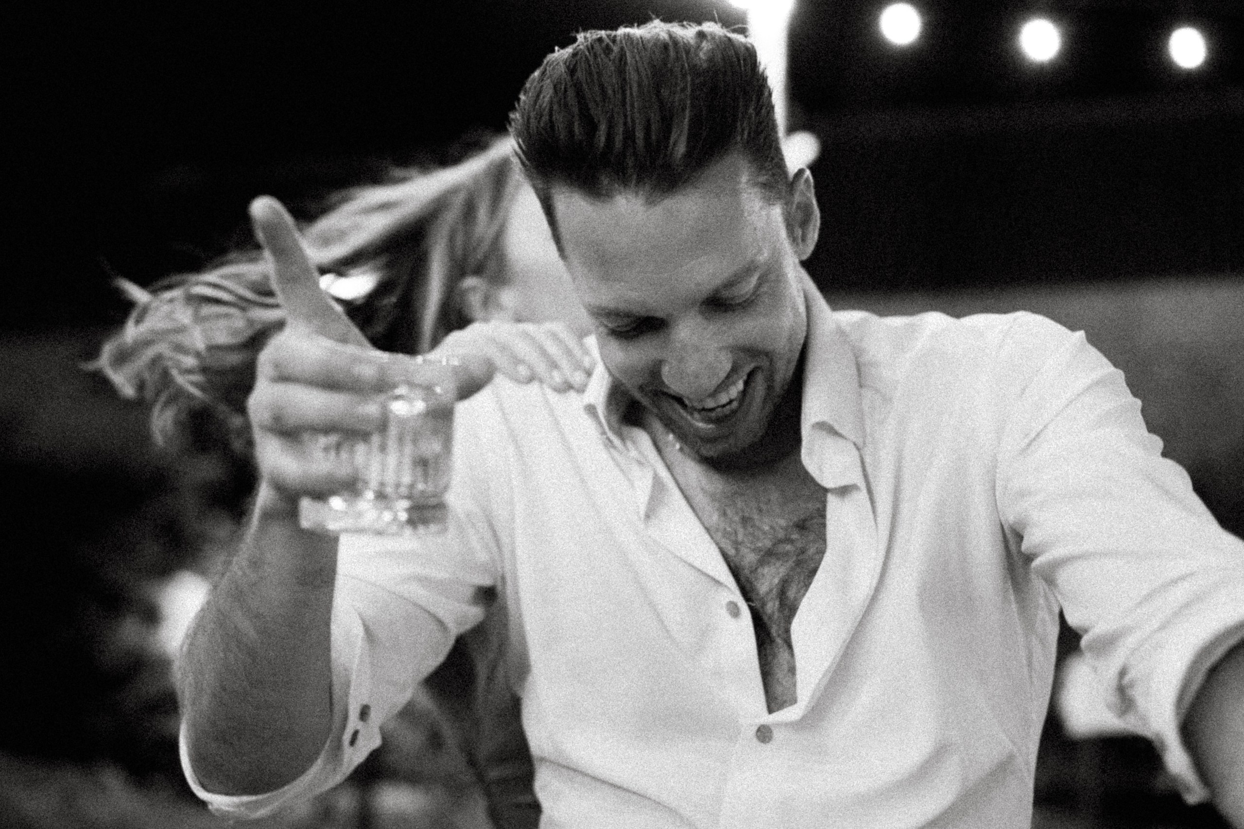 Semone. Elopement Wedding Photographer