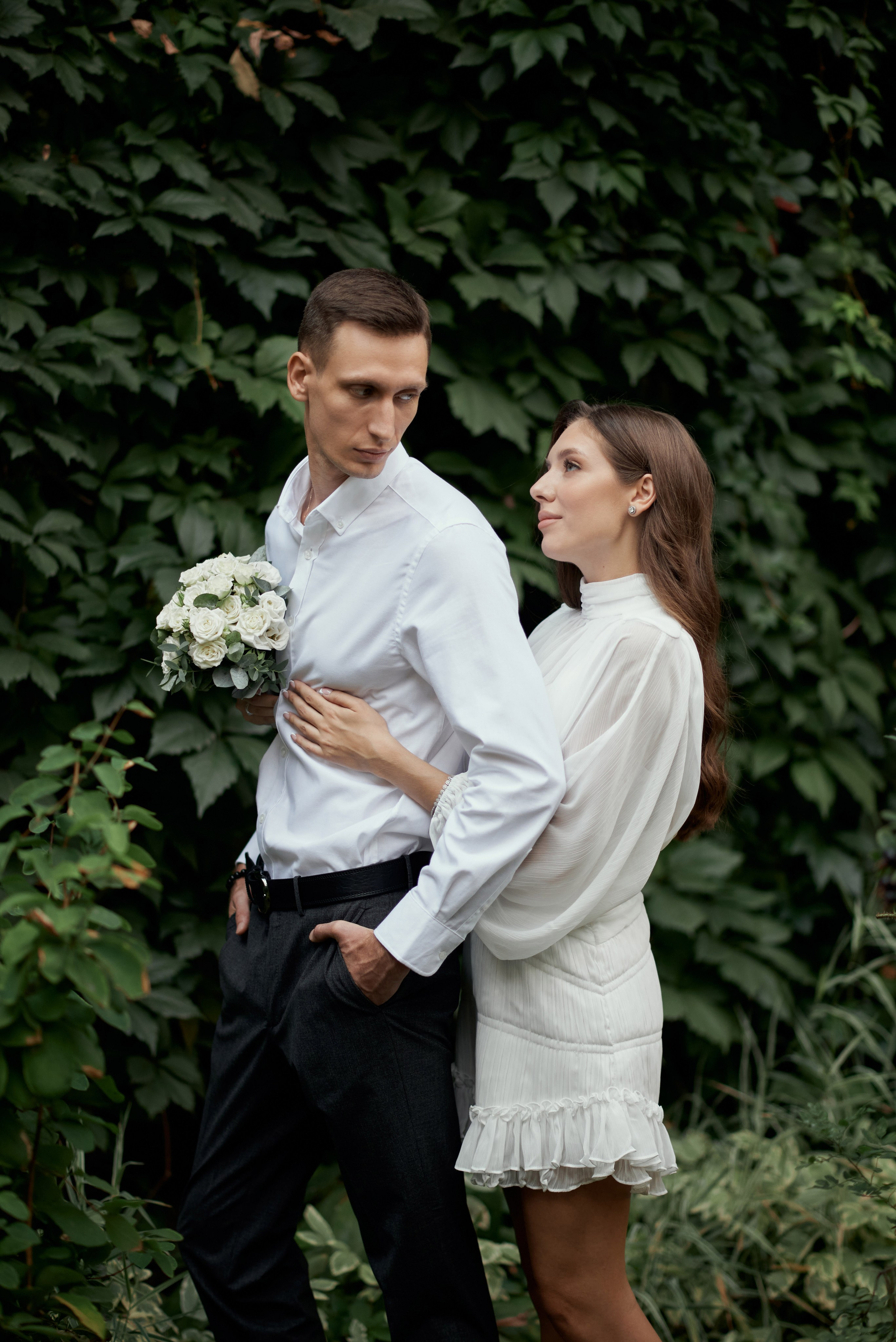 Плющевая стена. Свадебный фотограф Александр Браво
