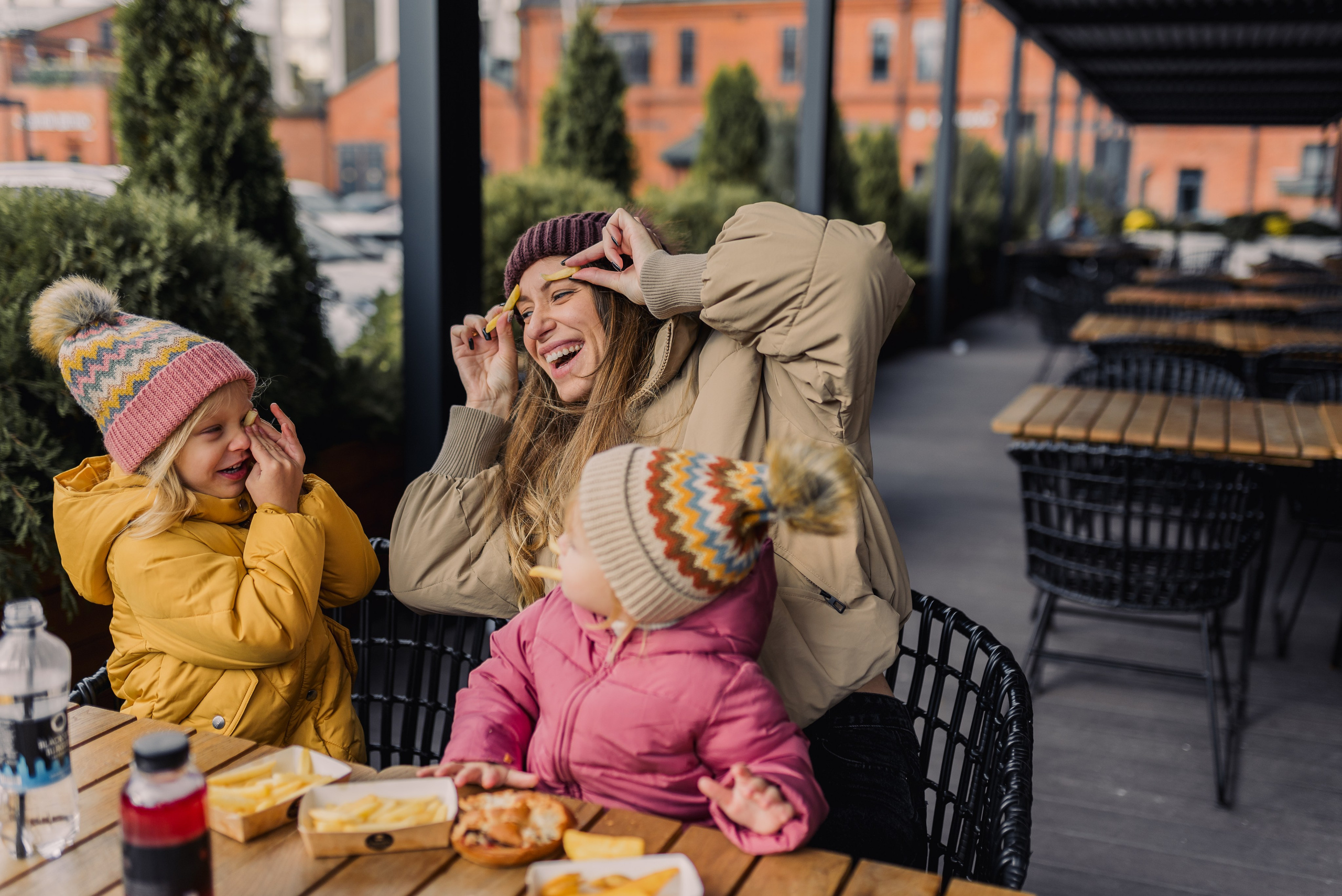 Прогулочная фотосессия в городе в стиле Lifestyle. Контент-фотограф в Москве Хныкина Лена