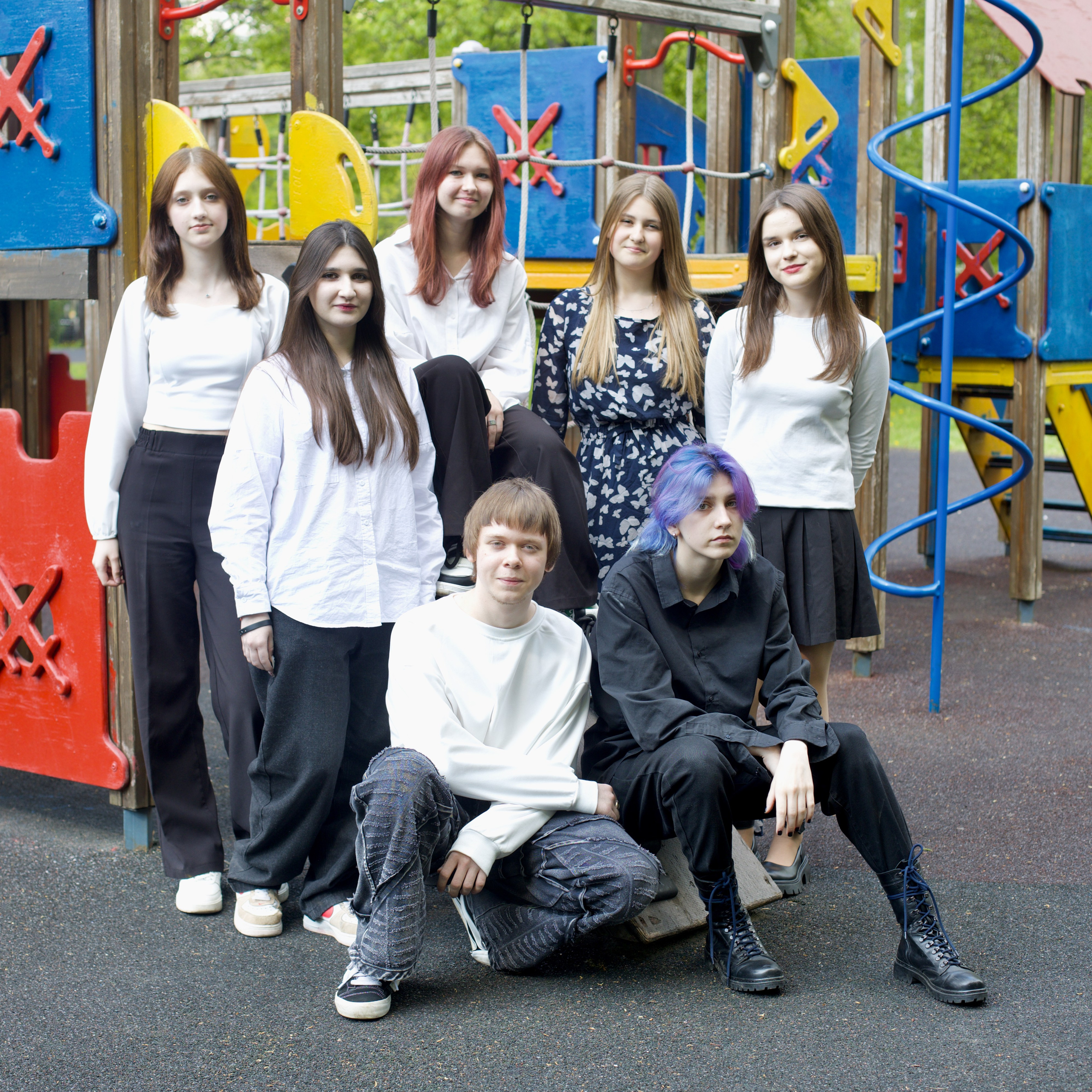 Групповые фото 9 и 11 класс