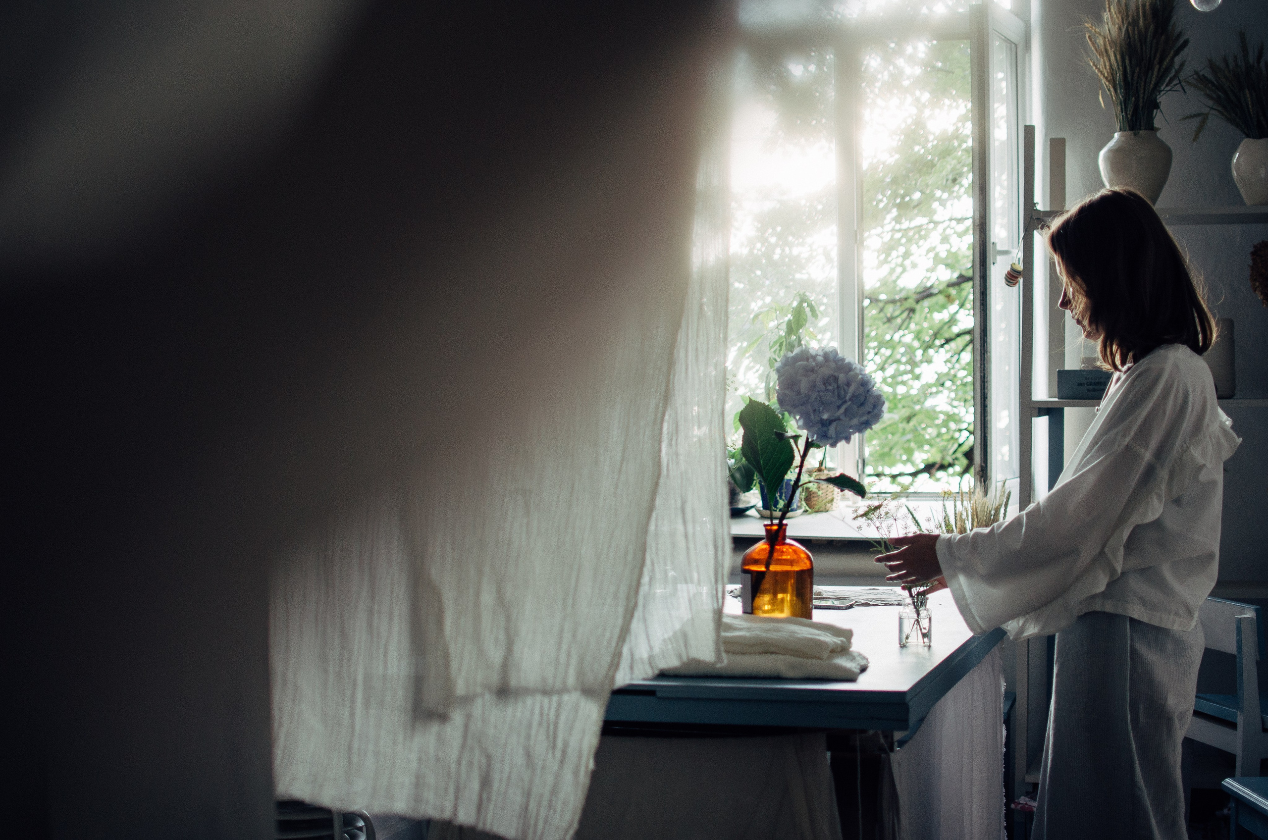 Даша в мастерской керамики — Атмосферная фотосессия. Семейный фотограф во Всеволожске и Санкт-Петербурге Юлия Капустина