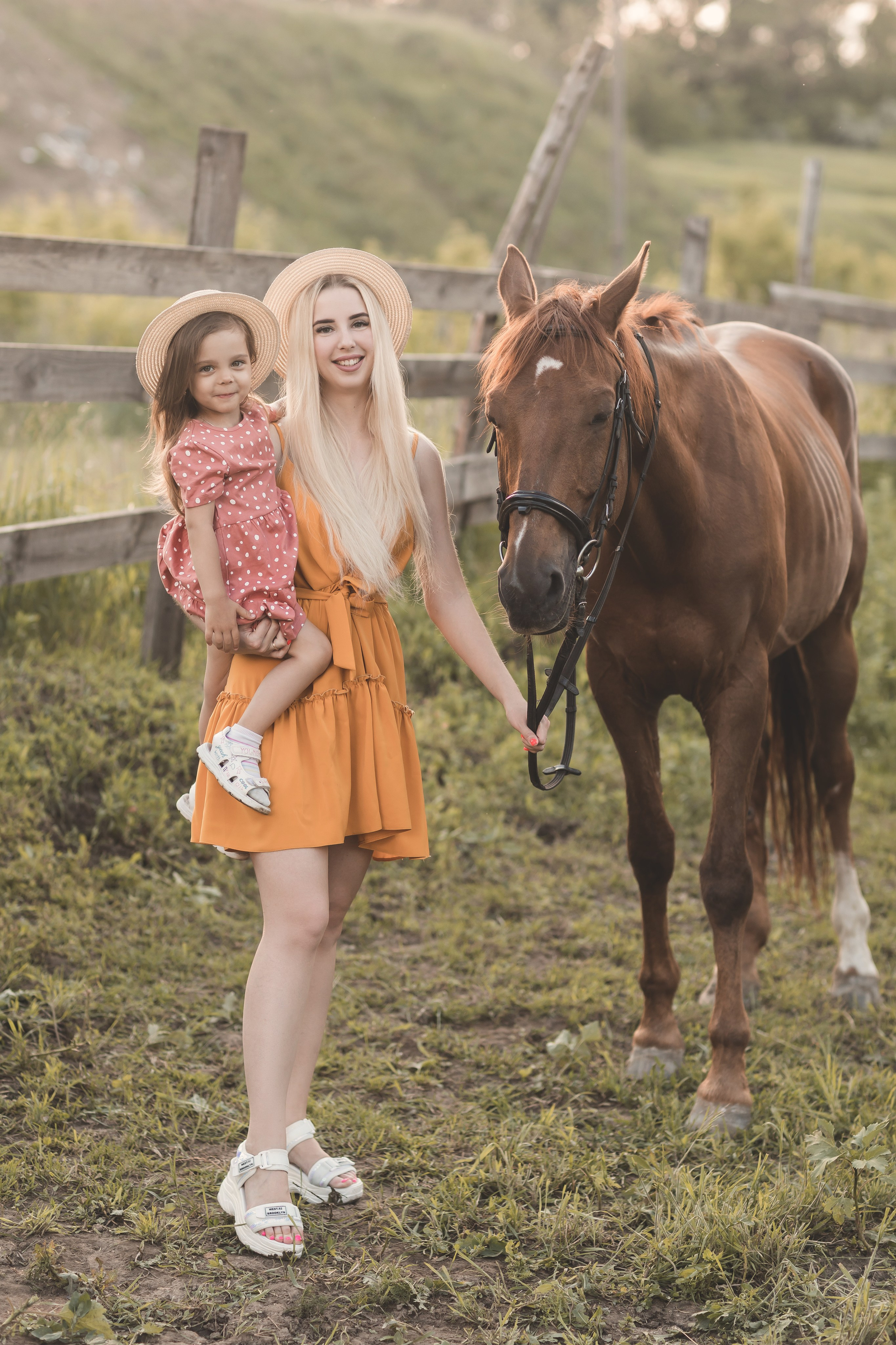 Лошадки. Семейный и детский фотограф Краснодар Валерия Власенко