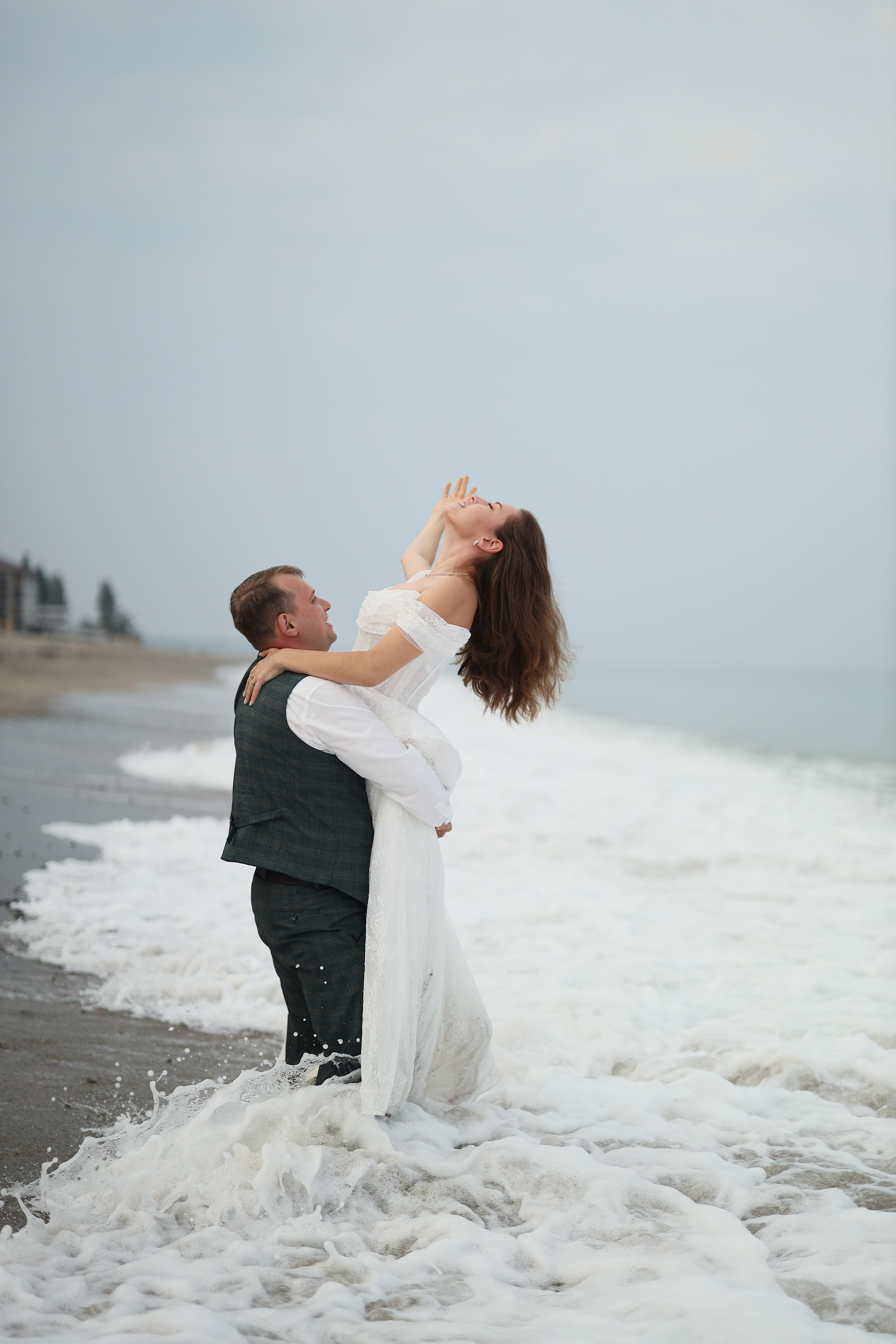 Свадебное Love — story на пляже Абхазии. Свадебный и семейный фотограф в Абхазии Жанна Соснина