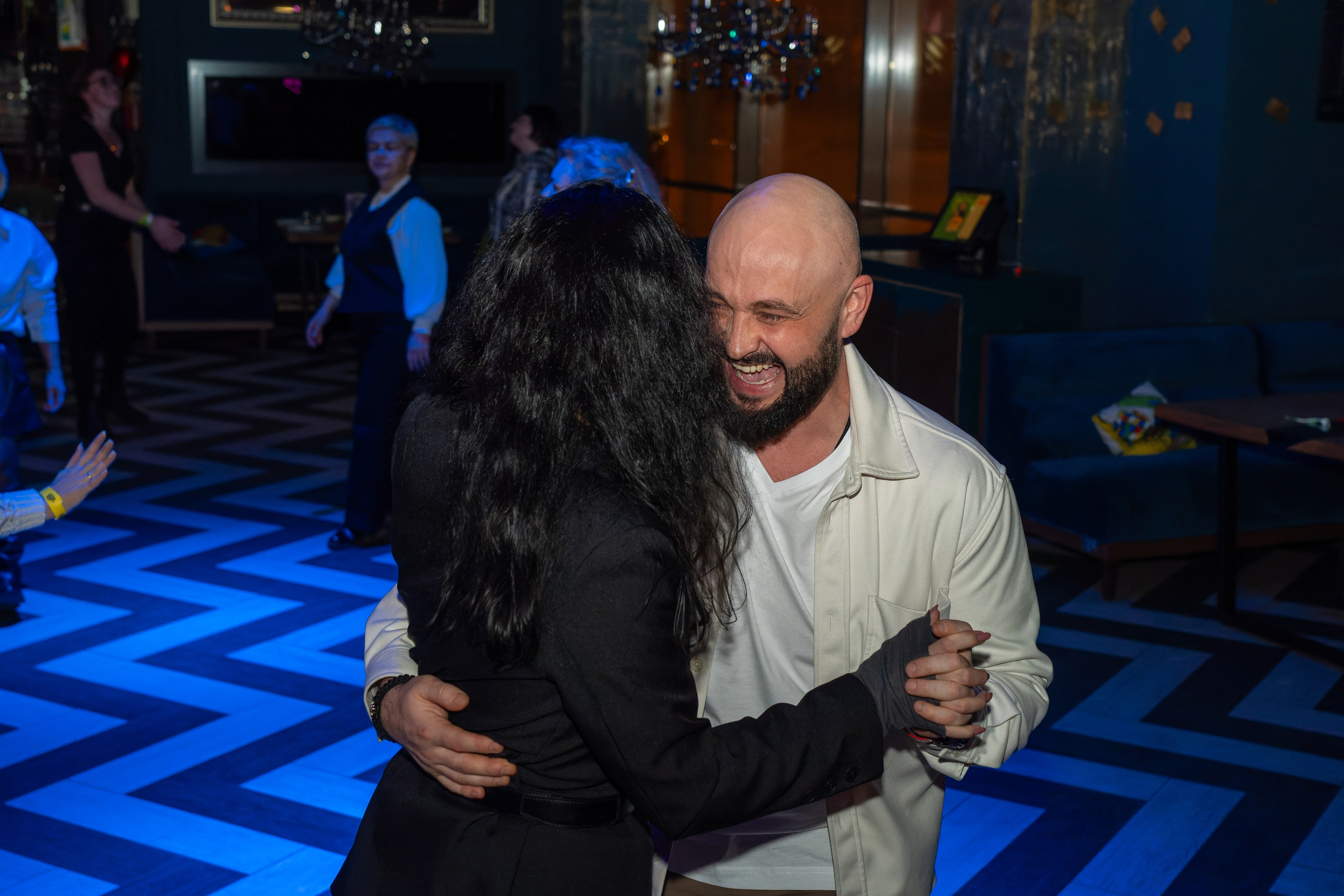 Съёмка мероприятия в баре Руки вверх. «Студия DRONAVT`s» — видеосъёмка и фотография г. Москва