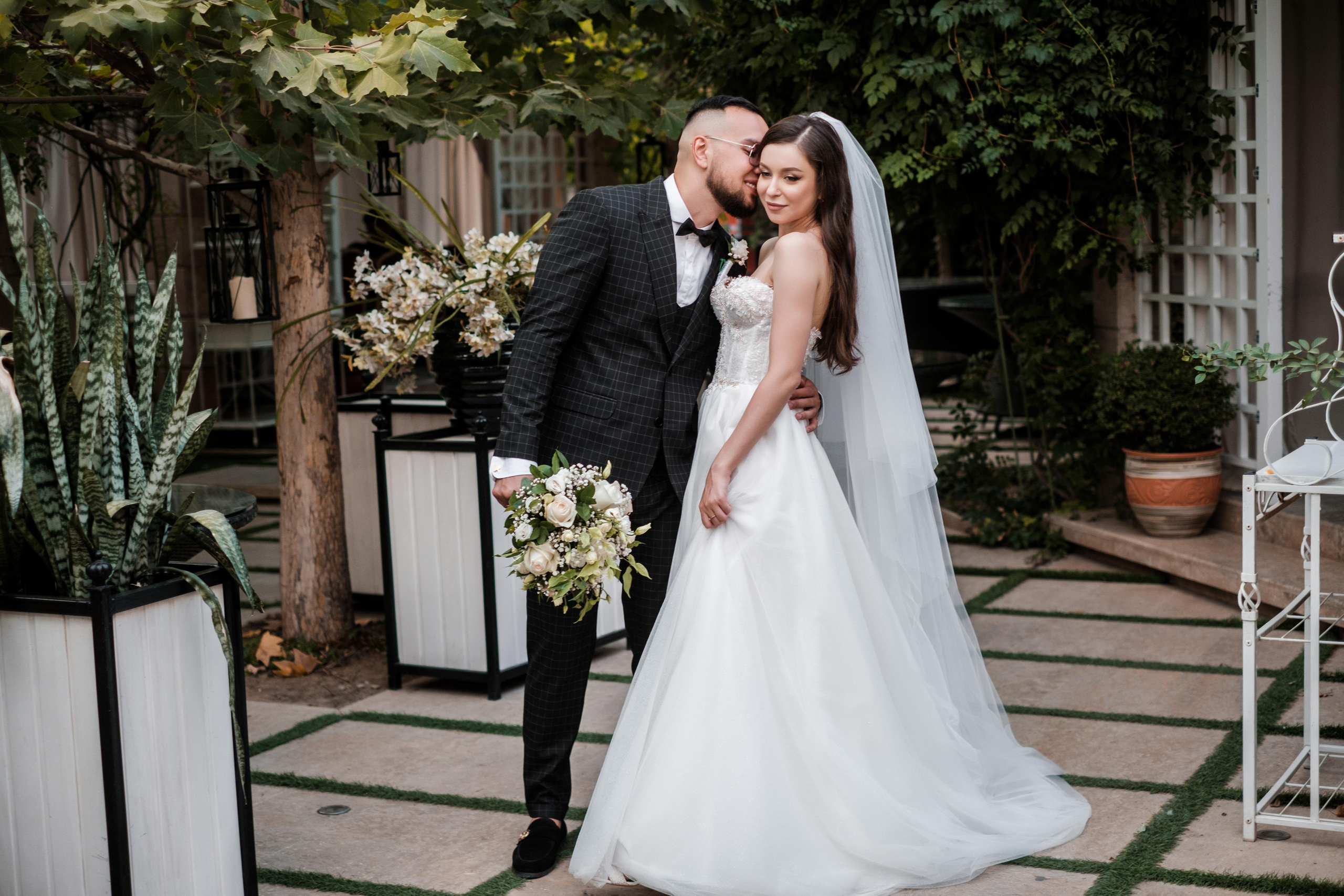 Свадебный и Студийный фотограф из Казахстана Артем Орлянский