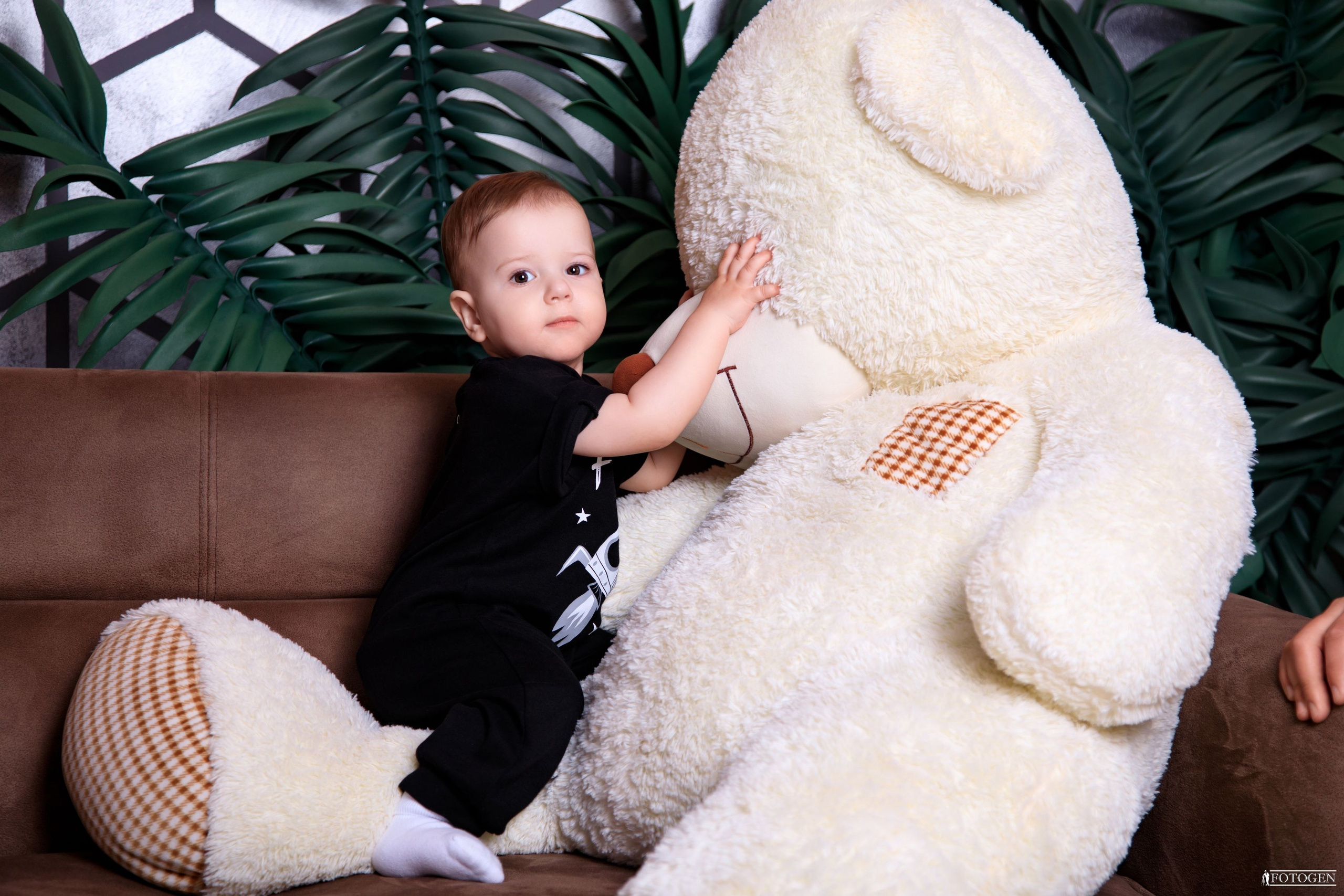 Фотосессия Мальчиков до 3 лет в Студии — Fotogen. Интерьерная фотостудия FOTOGEN г. Краснодар