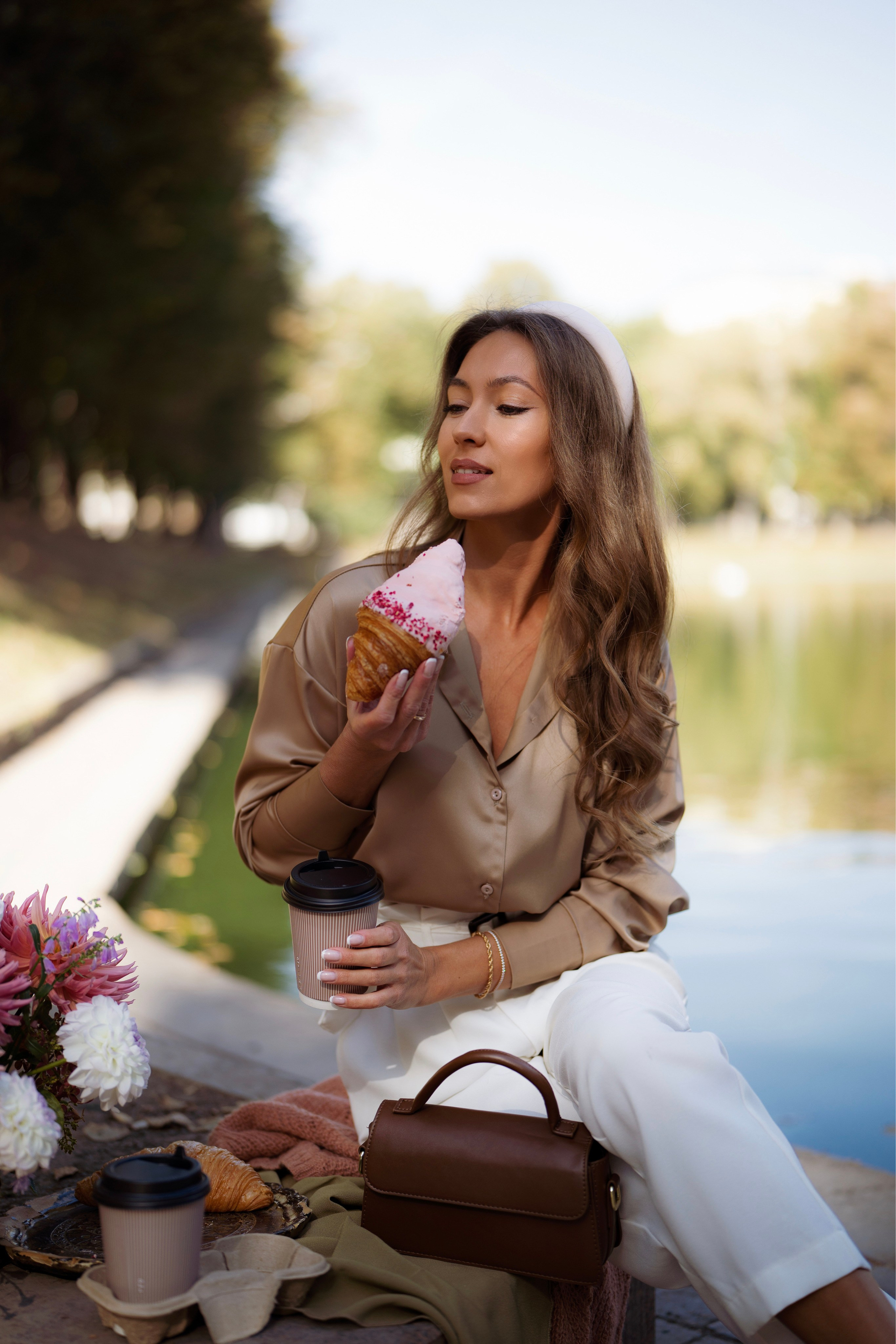 Девушка с цветами. Ваш фотограф Tetiana Kolos, найду самый удачный ракурс и словлю момент