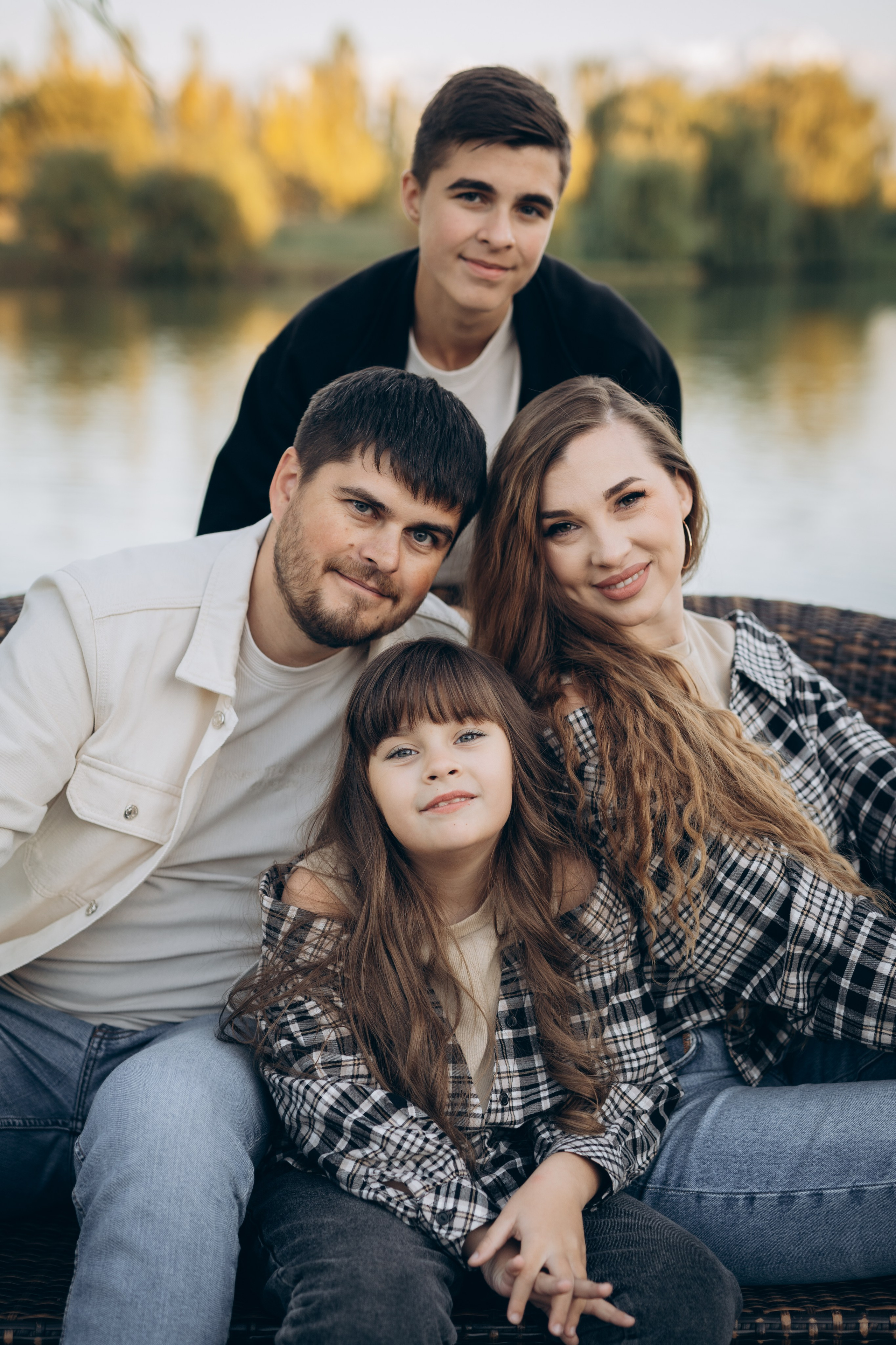 Красивая семья. Фотограф в Алматы Чалова Нафиса
