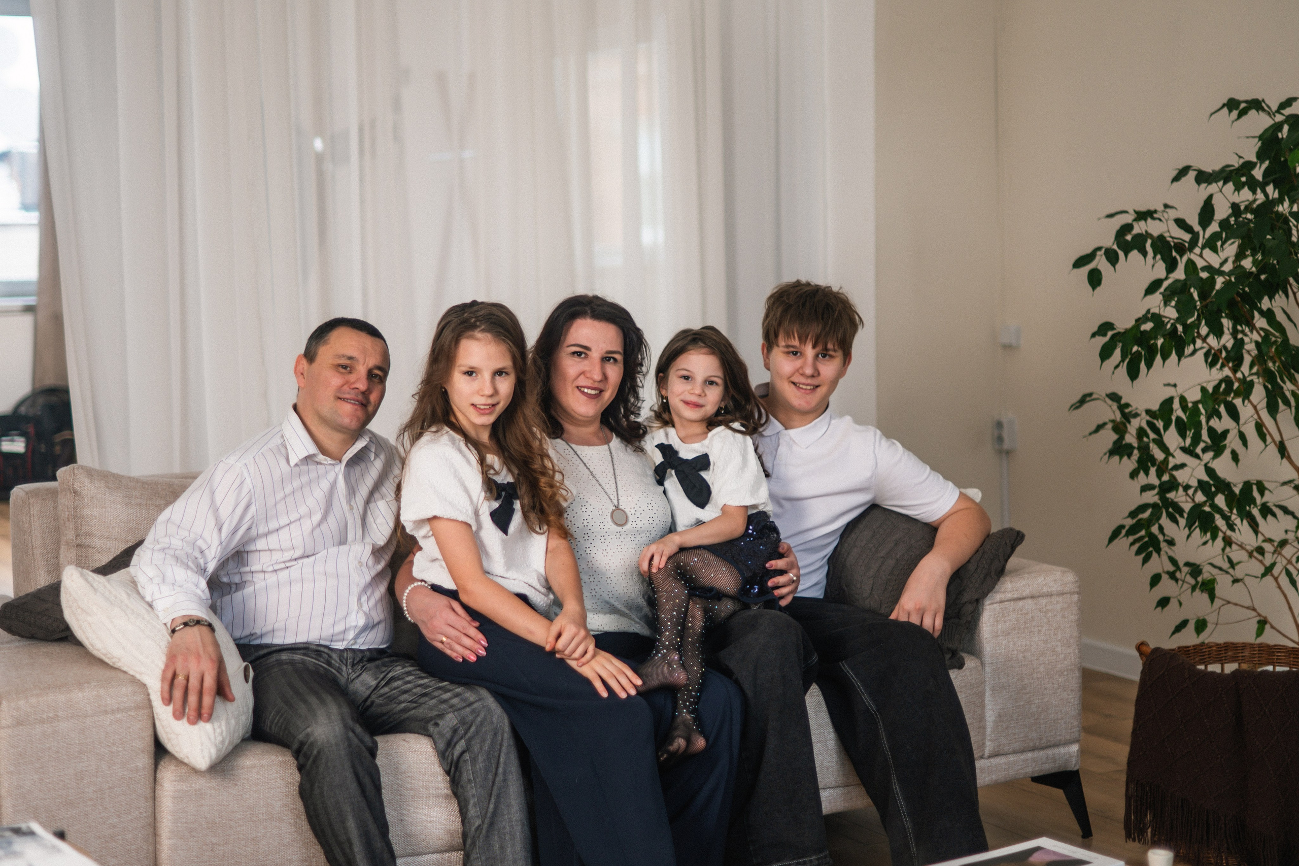 Семейная Фотосессия. Я Ольга Казанцева, фотографирую снимаю ваши киноистории и печатаю фото и цифровые портреты на холсте