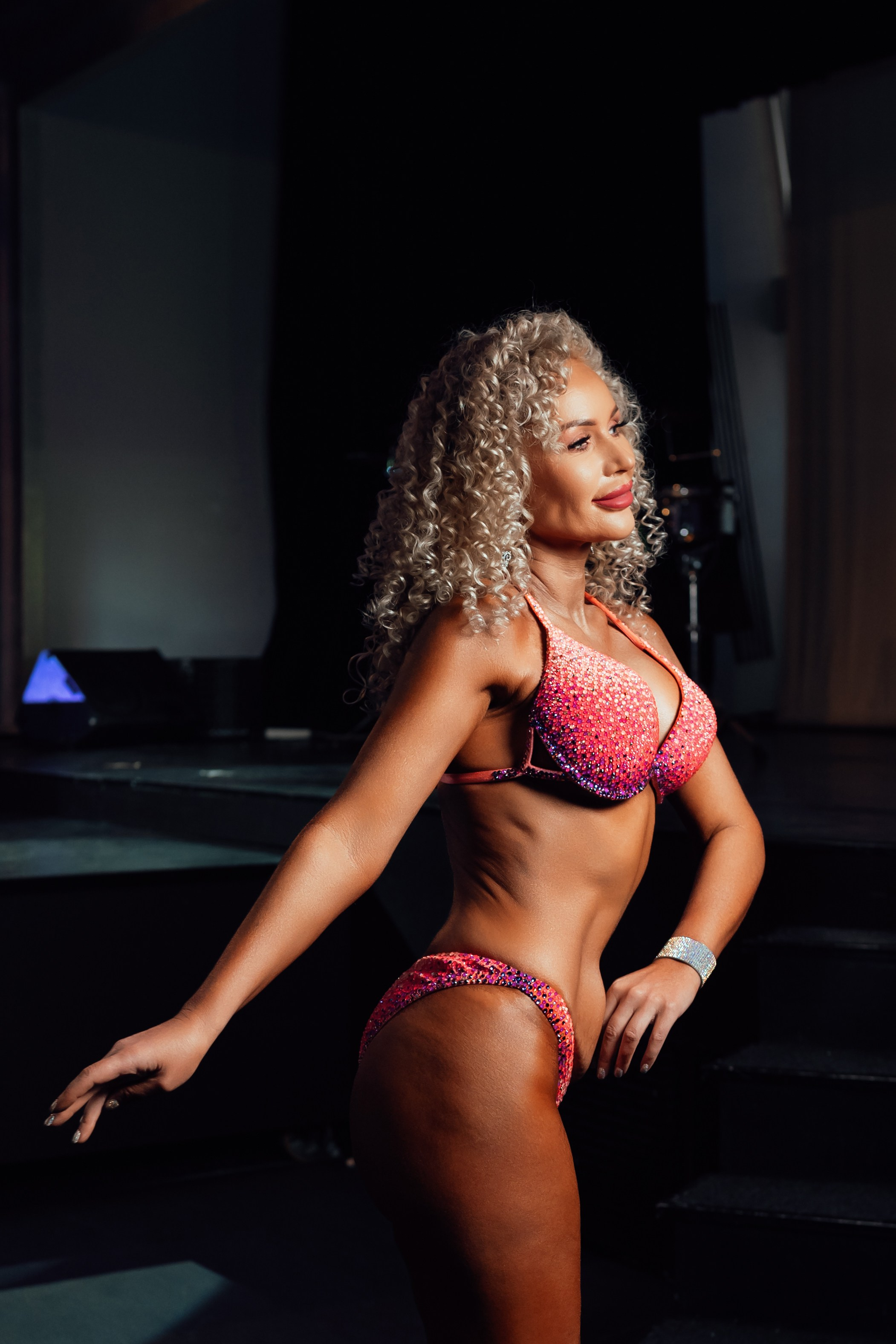 Фитнес фотосессия для фитнесбикини. Фотограф Ким Наталья в Красноярске