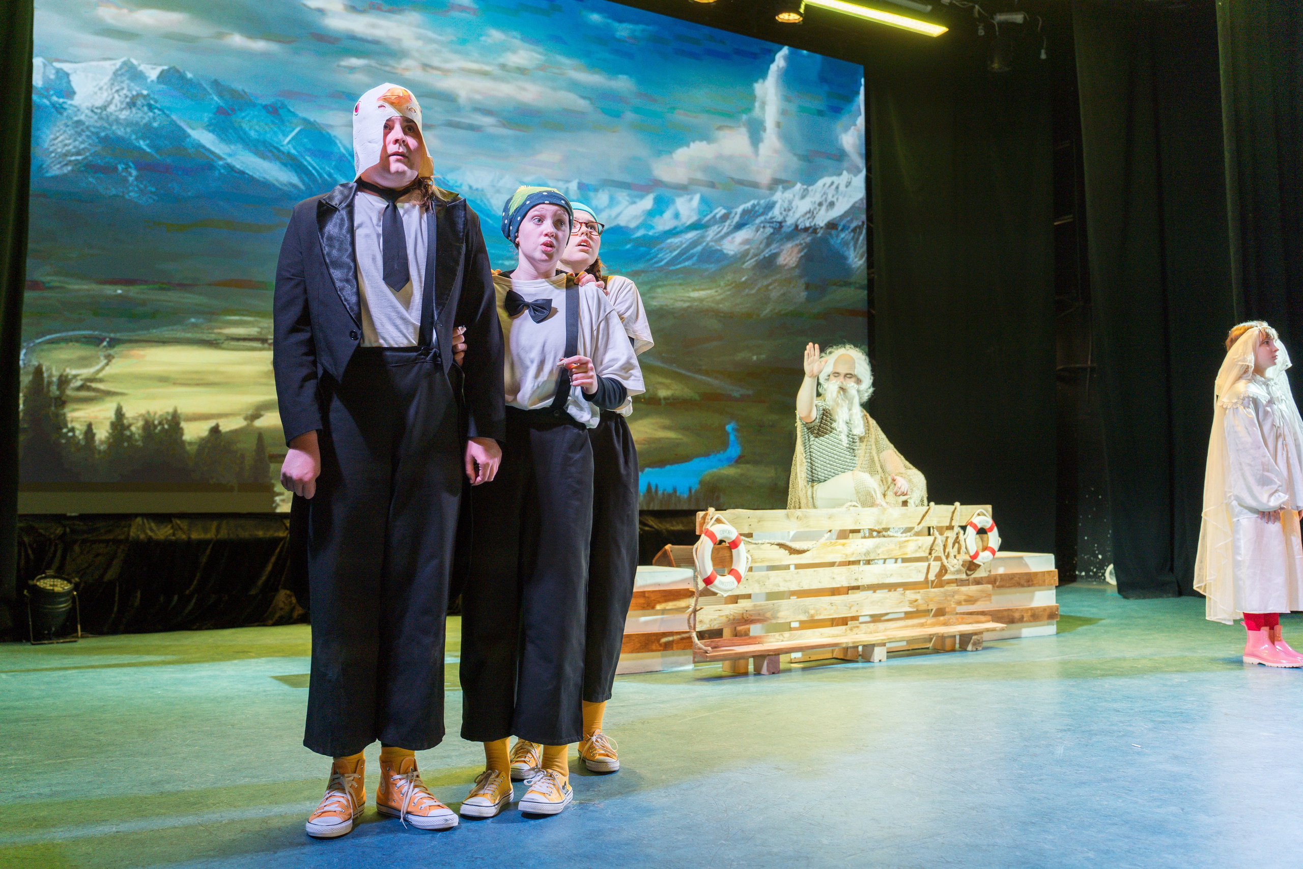 Спектакль «У ковчега в восемь». Репортажная съёмка в Санкт-Петербурге, Константин Петров