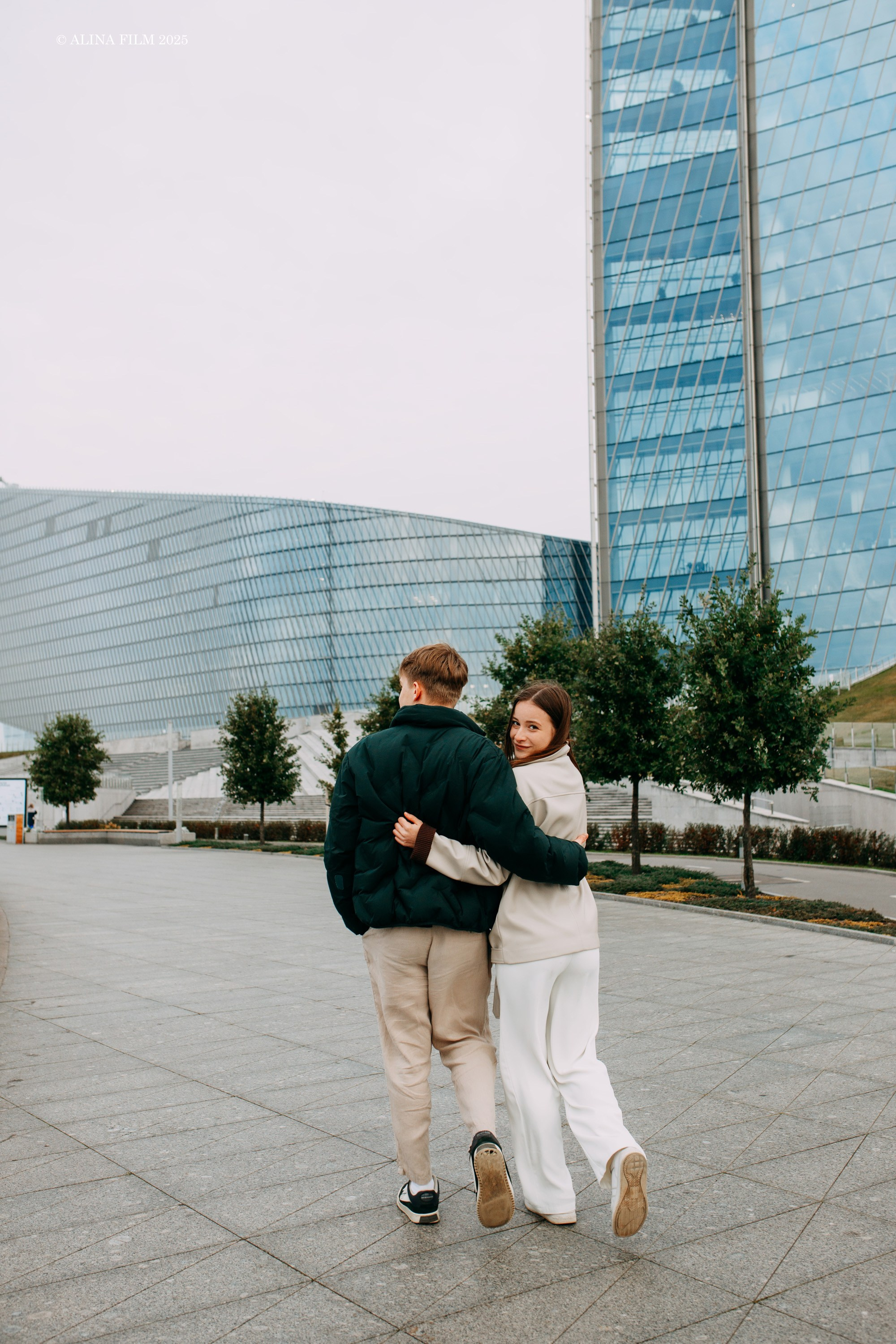 Фотосессия у Лахты (лавстори). Фотограф в Санкт-Петербурге Alina Film