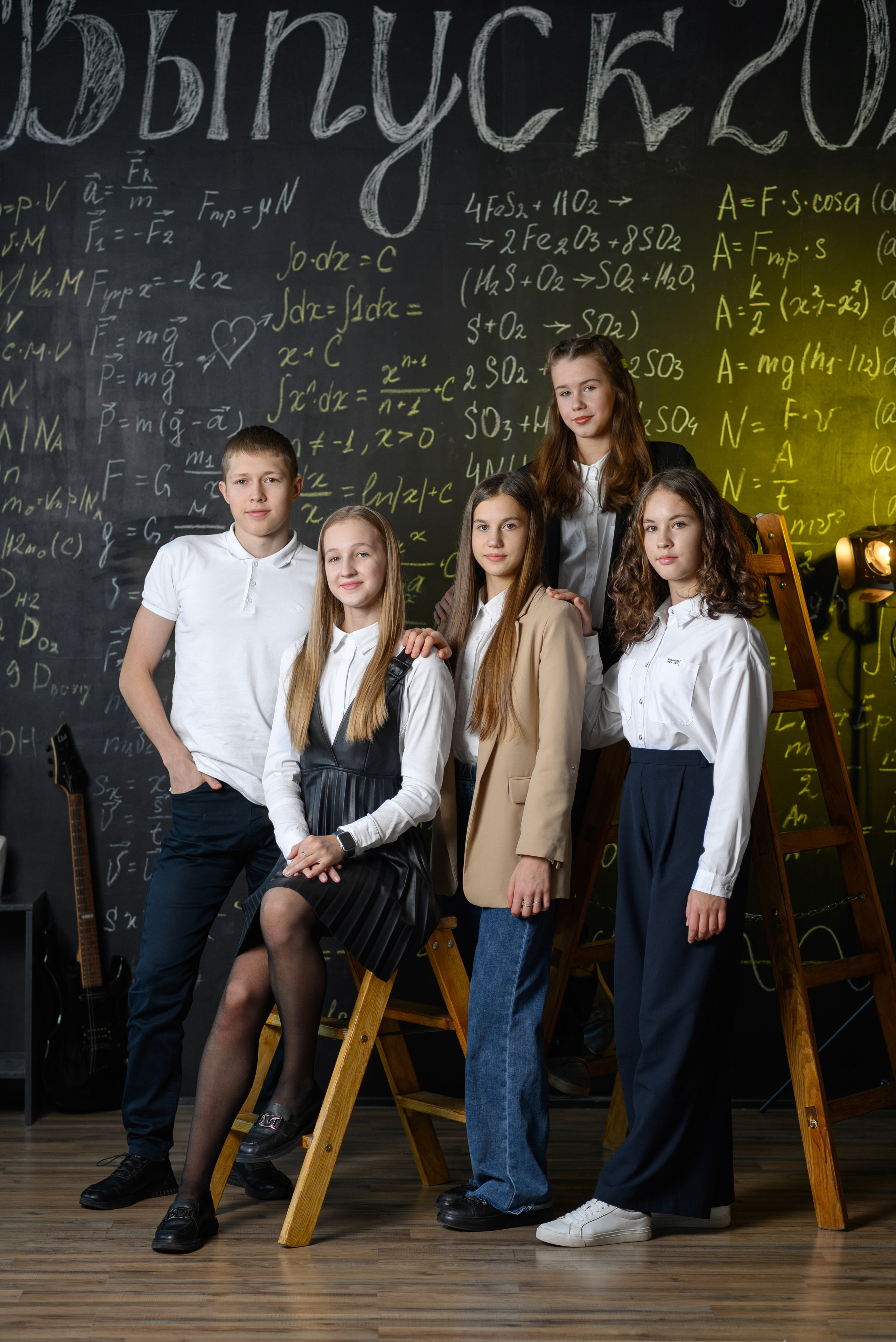 9-11 классы. Фокус студия. Выпускные альбомы в Красноярске