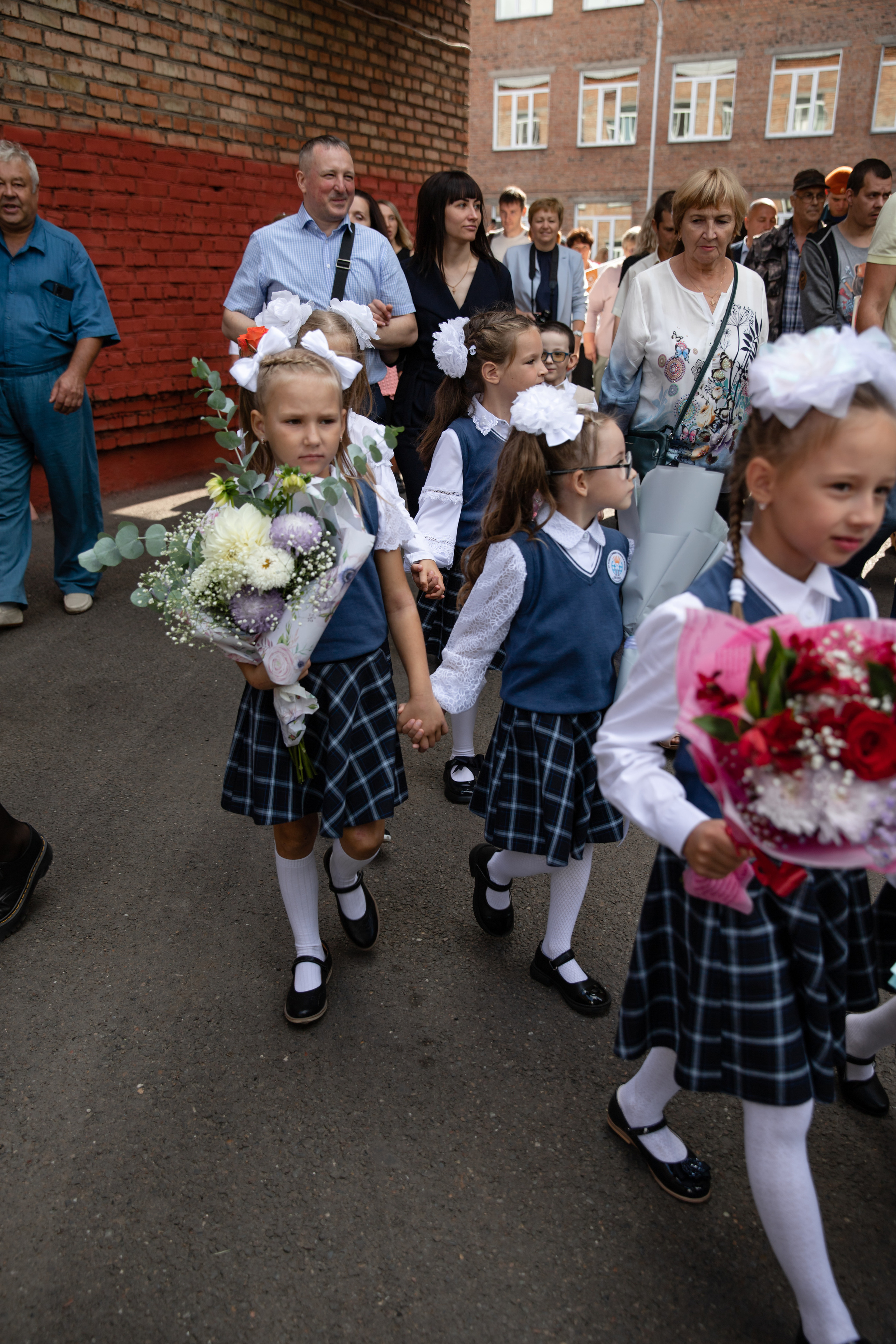 1 класс. Фокус студия. Выпускные альбомы в Красноярске