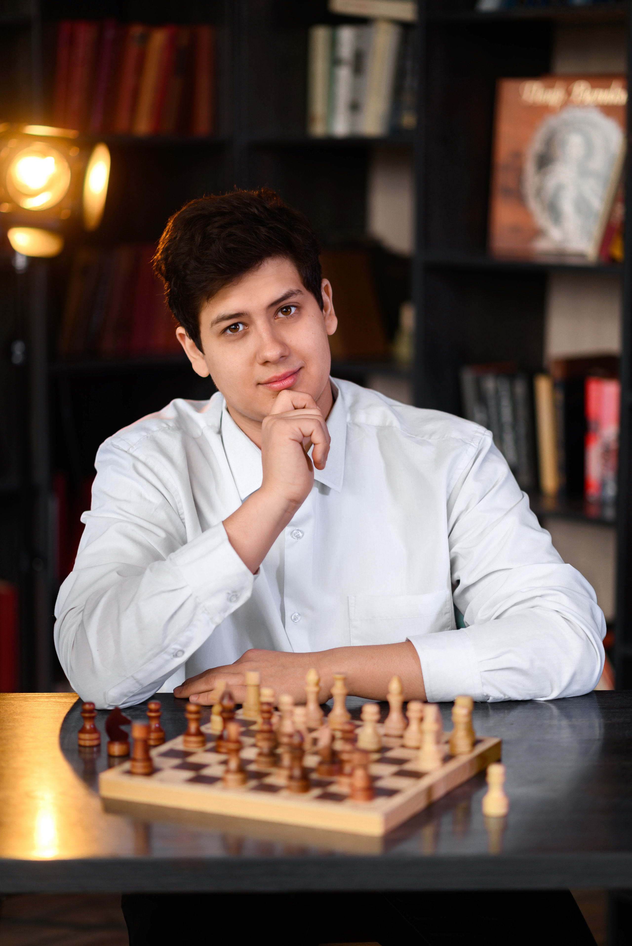 9-11 классы. Фокус студия. Выпускные альбомы в Красноярске