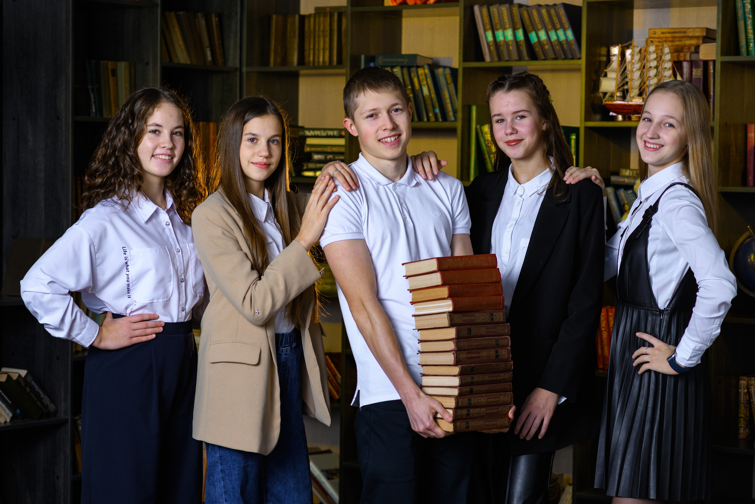 9-11 классы. Фокус студия. Выпускные альбомы в Красноярске