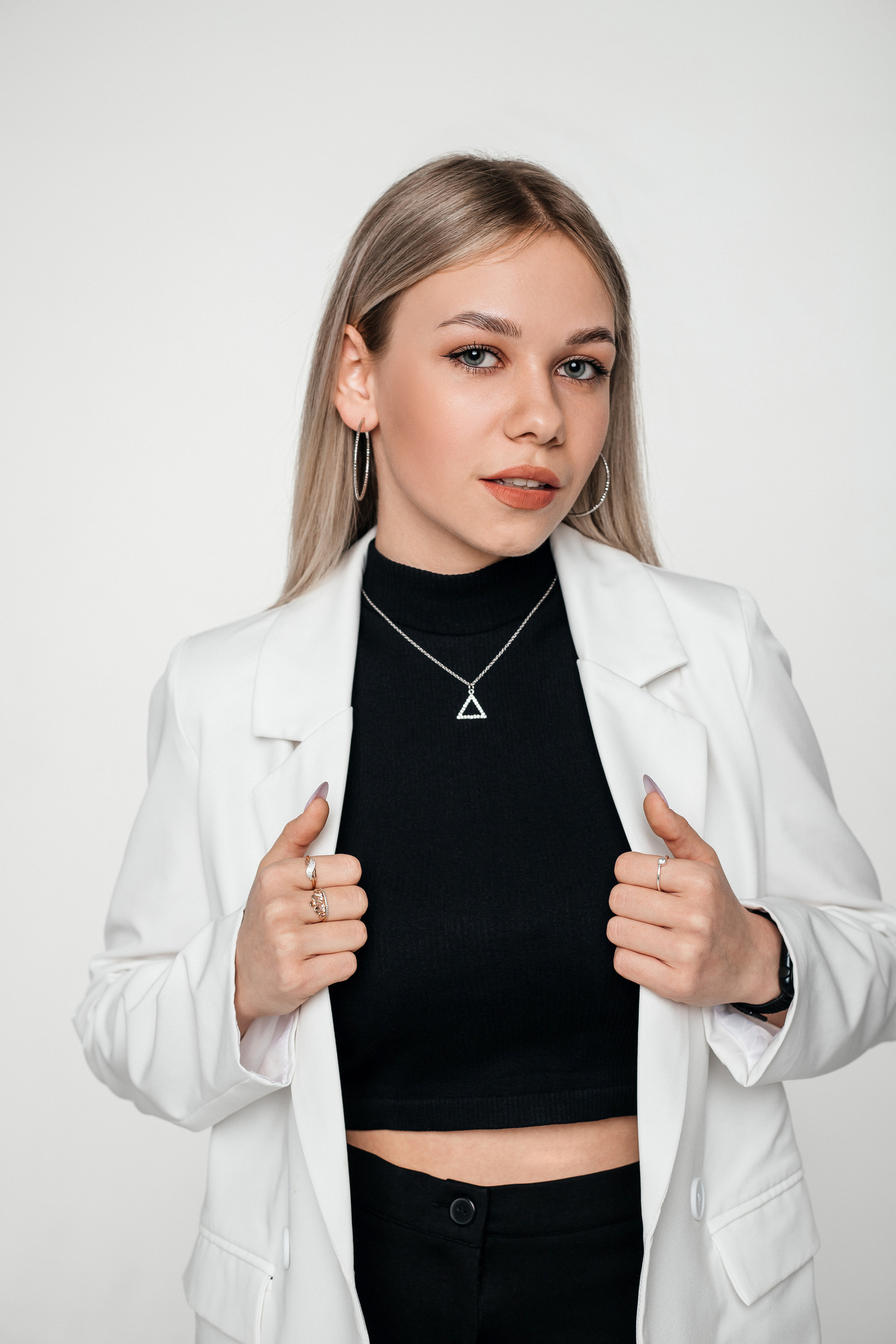 9-11 классы. Фокус студия. Выпускные альбомы в Красноярске