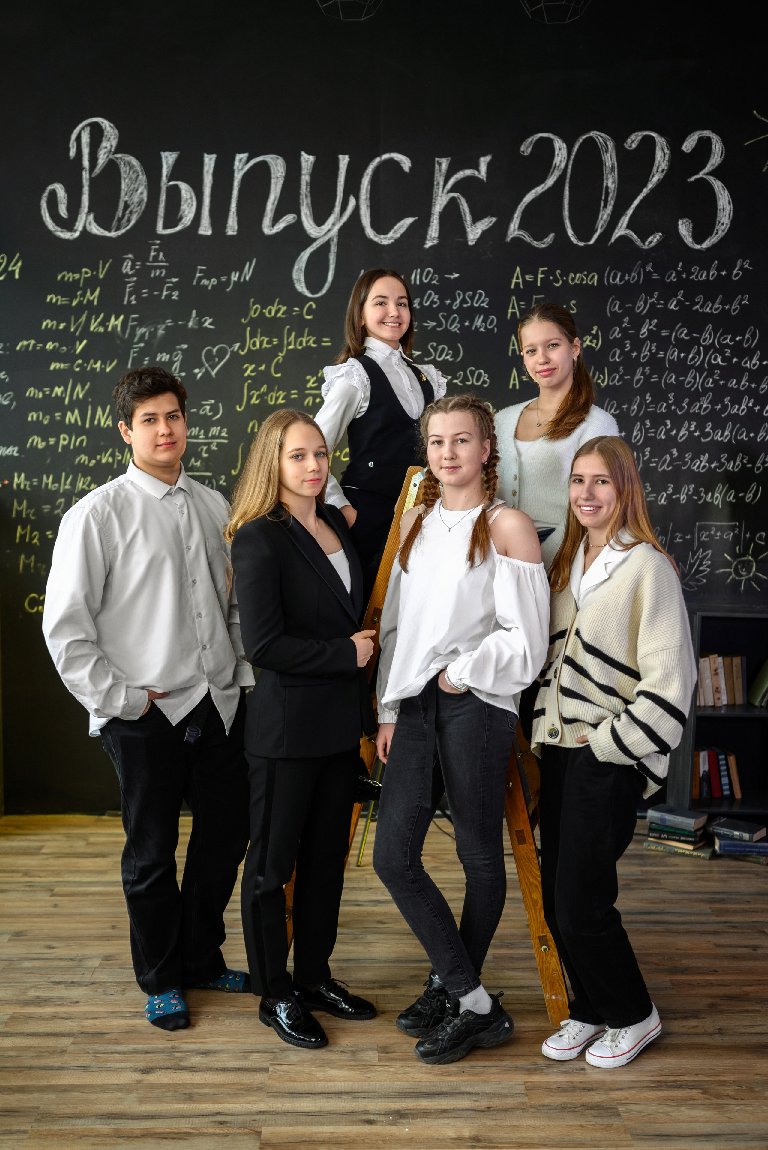 9-11 классы. Фокус студия. Выпускные альбомы в Красноярске