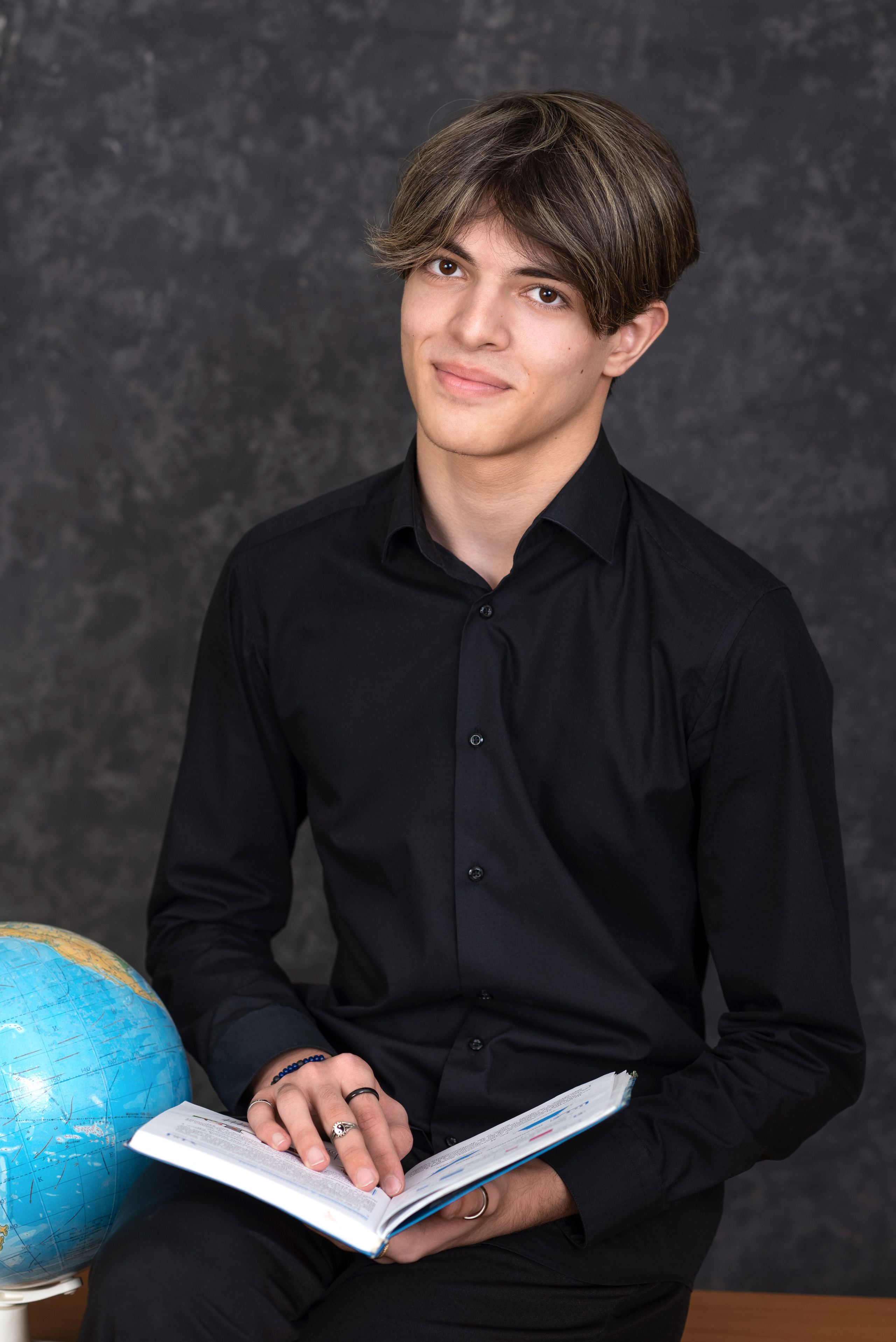 9-11 классы. Фокус студия. Выпускные альбомы в Красноярске