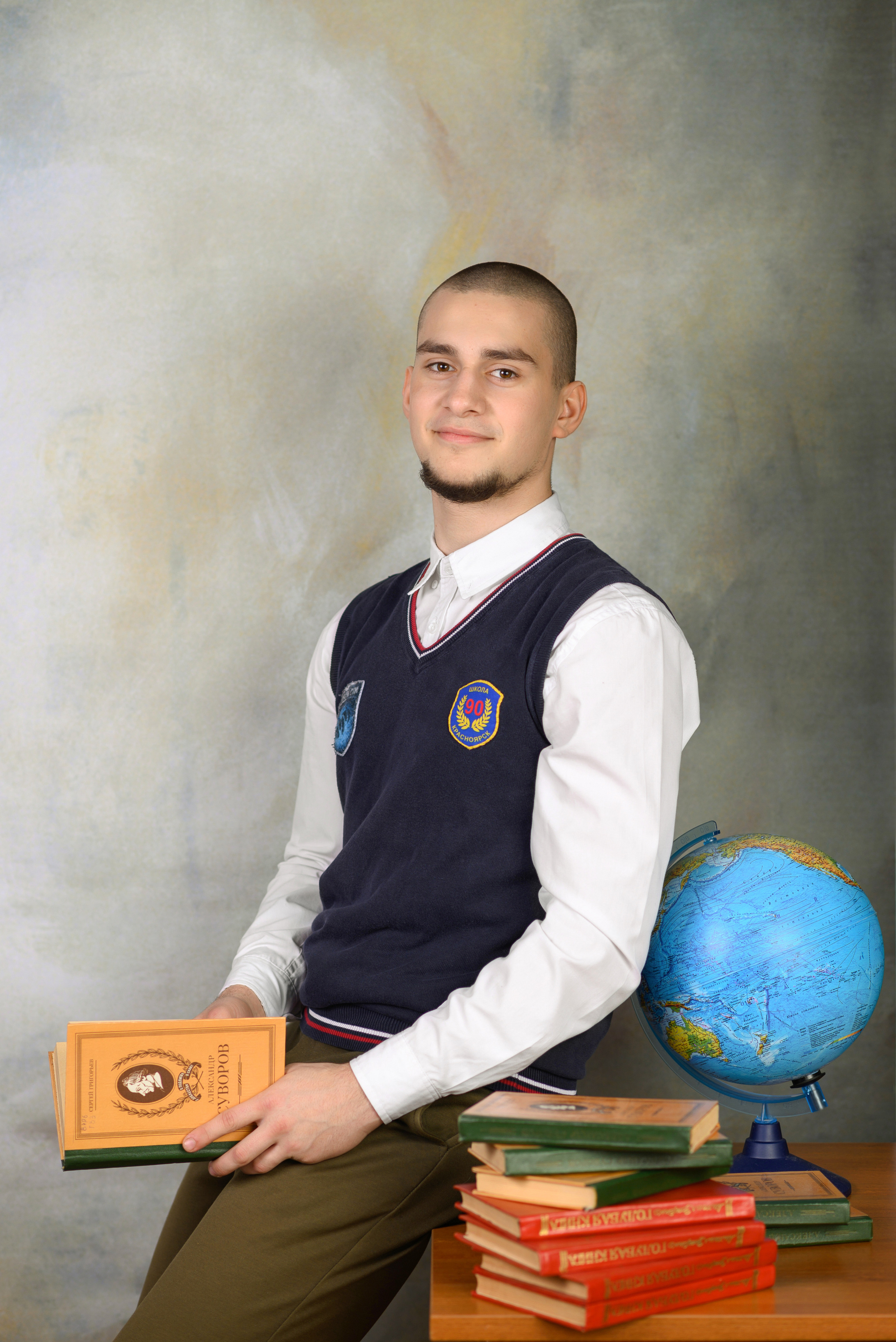 9-11 классы. Фокус студия. Выпускные альбомы в Красноярске