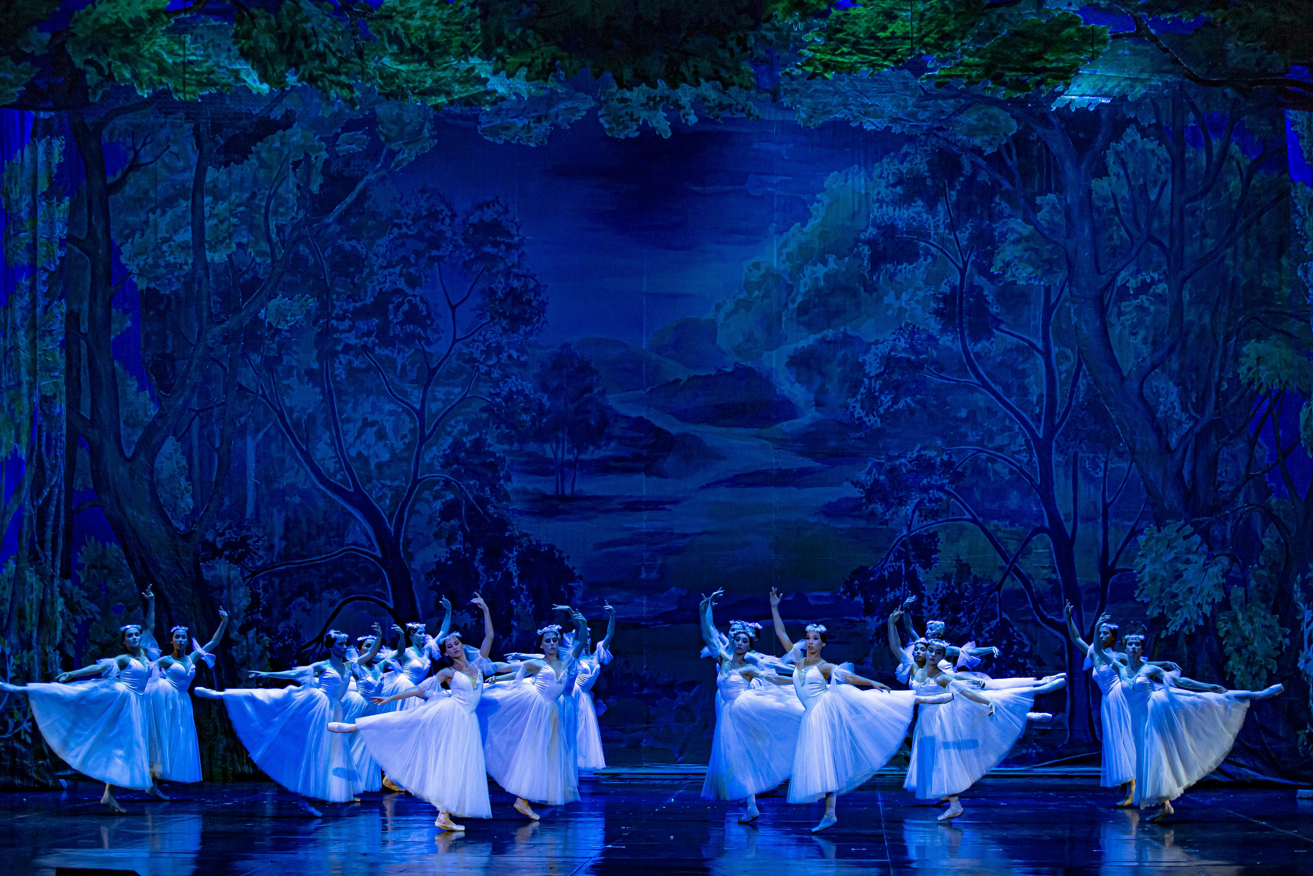 Жизель балет Марийского театра оперы и балета на сцене Зимнего театра. Фотограф в Сочи Юрий Шептаев