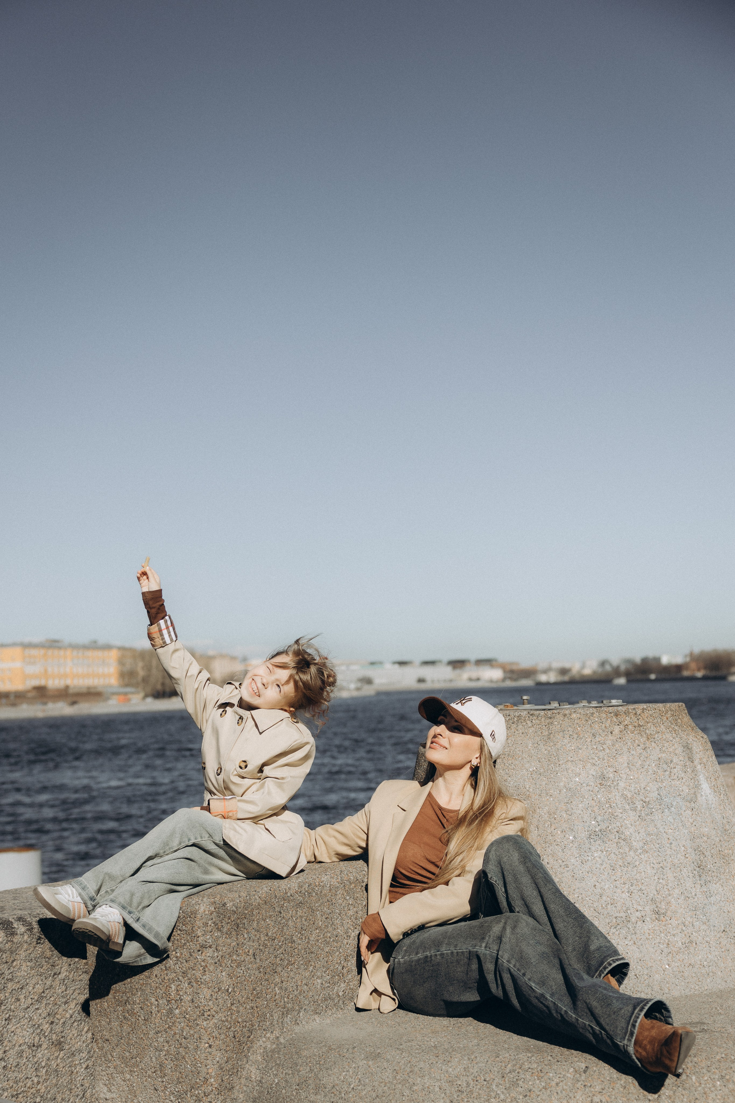 Семейная фотоистория и история мамы и малыша. Семейный фотограф в Санкт-Петербурге Мария Соколова