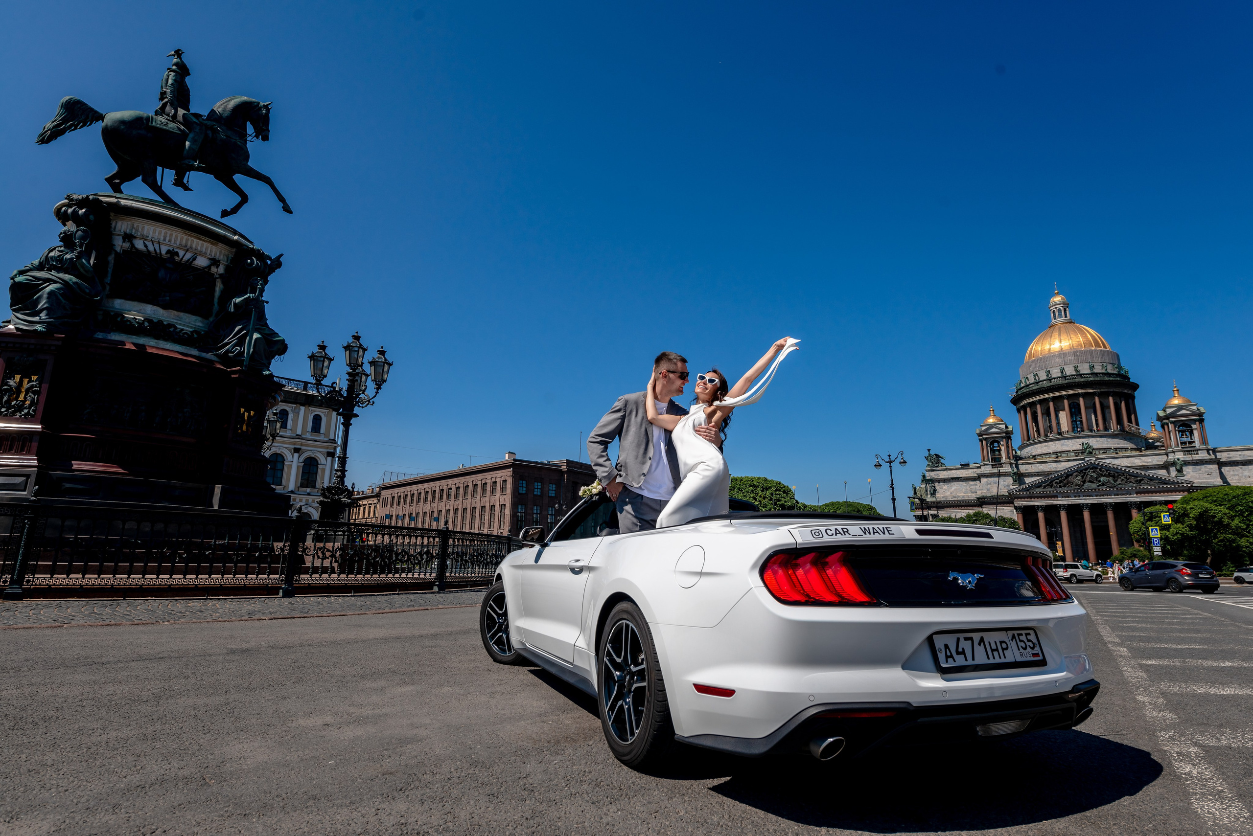 Алина и Алексей (прогулка на кабриолете, Академия Художеств, Екатерининский парк в Пушкине). Портретный, семейный и свадебный фотограф в Санкт-Петербурге и в Пушкине Ширяев Денис